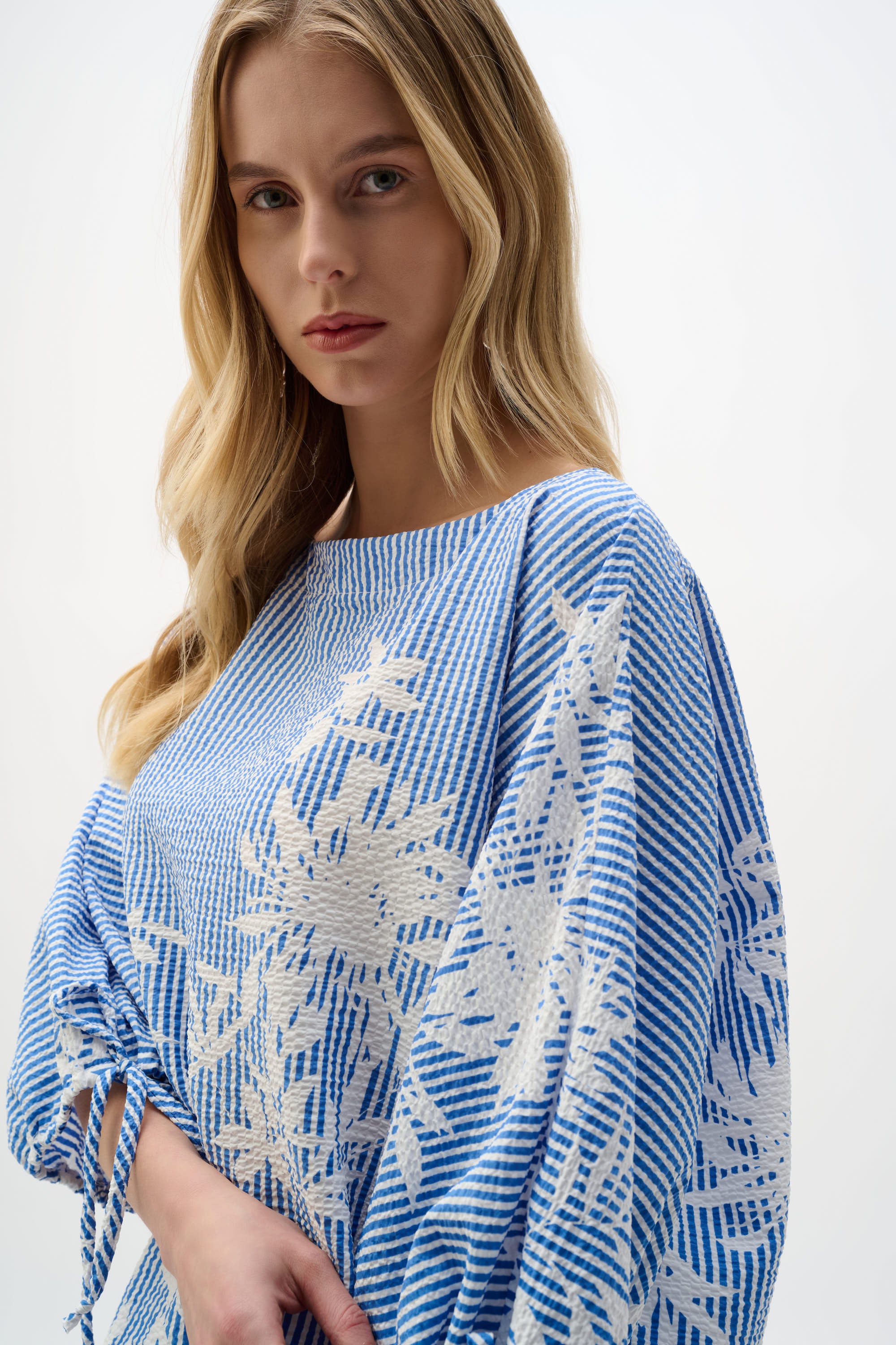JOSEPH RIBKOFF  FLORAL PRINT TOP 262067-4473 126