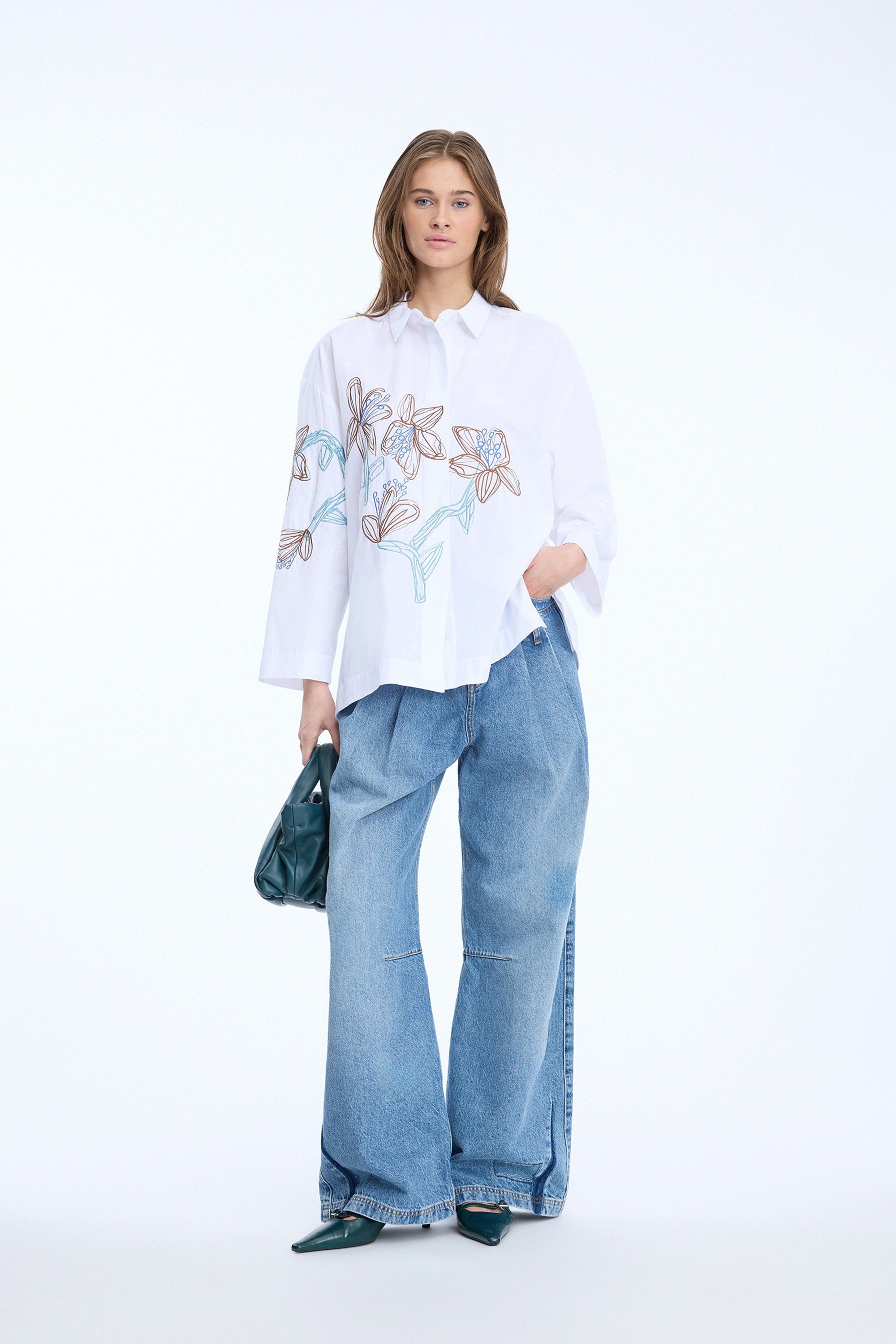 MUNTHE WHITE EMBROIDERED OVERSIZED BLOUSE NICOLETTE 226