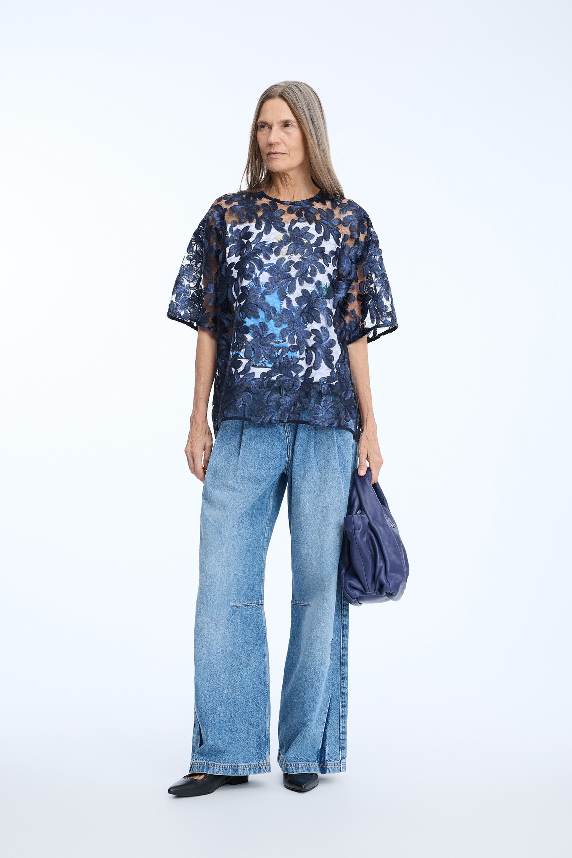 MUNTHE NAVY LACE OVERSIZED TOP NATALYA 226