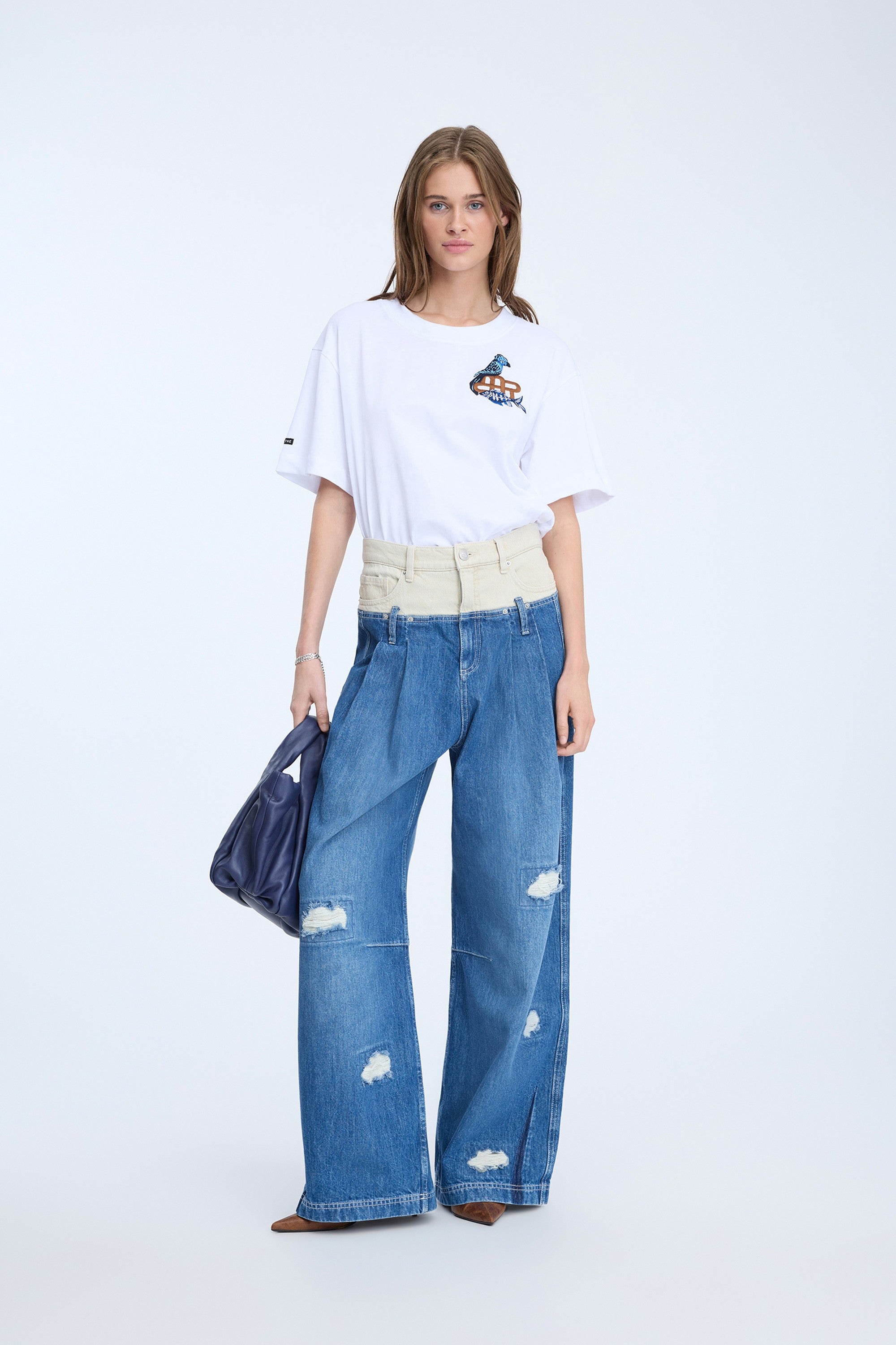 MUNTHE WHITE T-SHIRT NURI 226