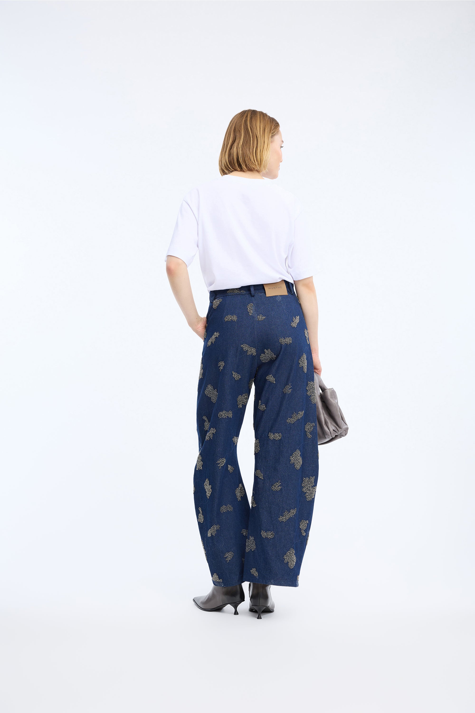 MUNTHE NAVY DENIM EMBELLISHED JEANS VASLER 226