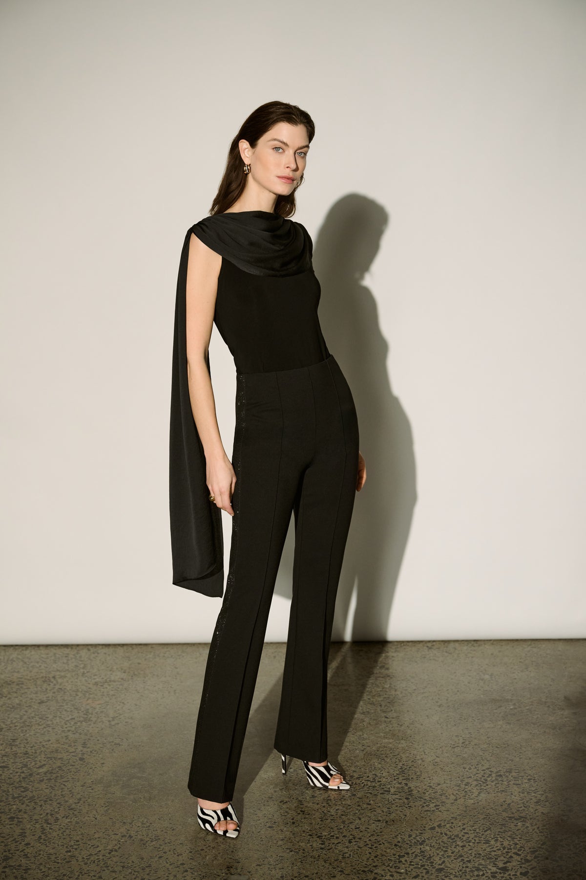 JOSEPH RIBKOFF BLACK PANT 264074 11 226