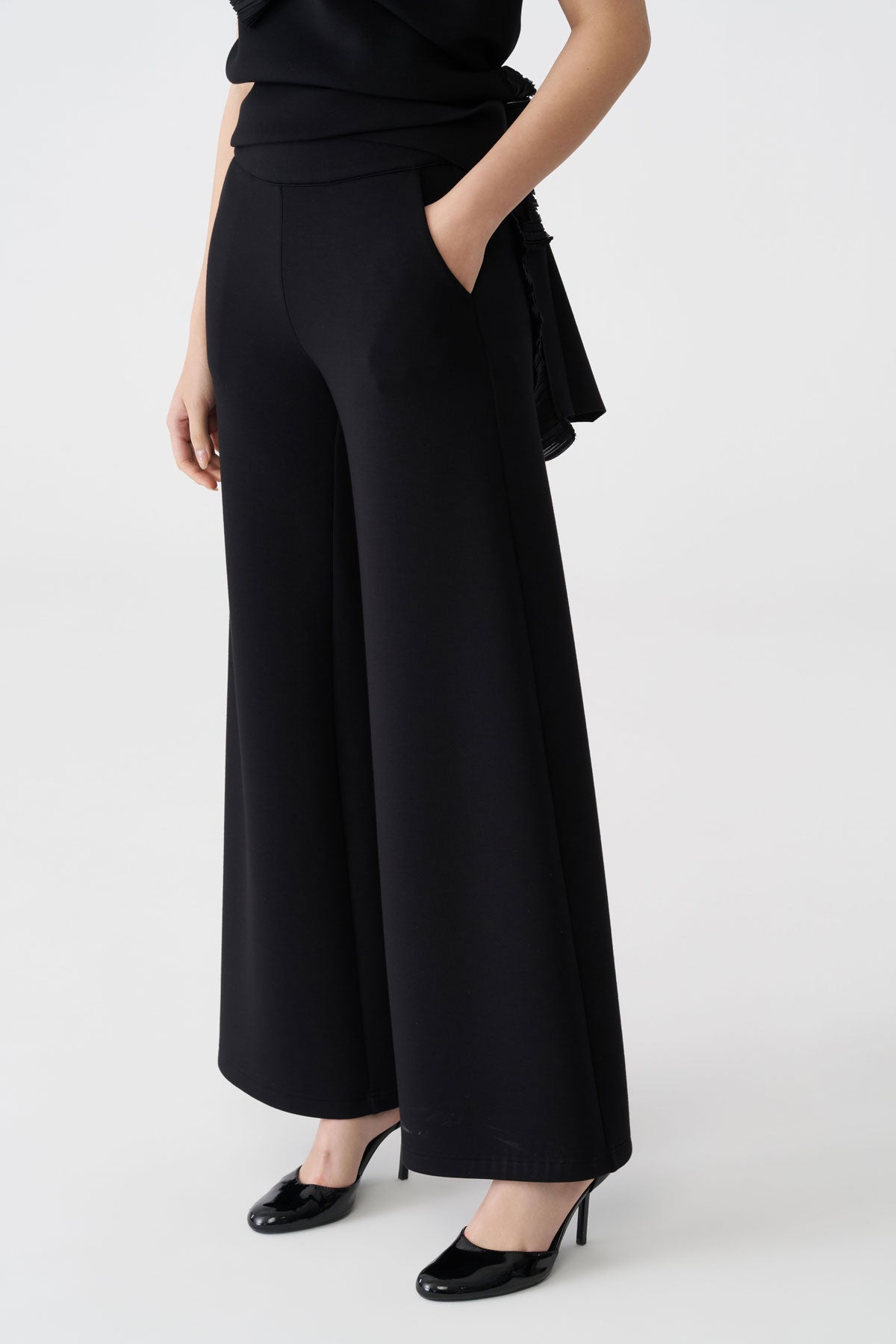BIZE BLACK WIDE LEG TROUSERS BZ3189 226