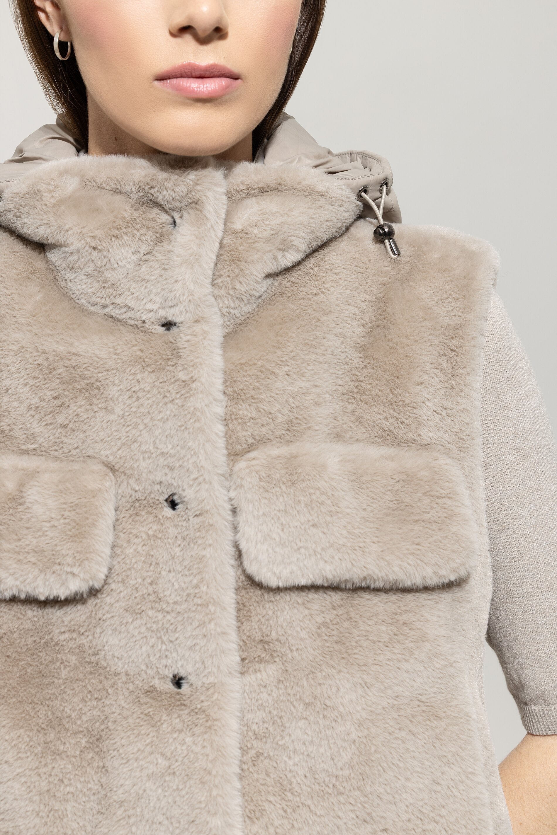 LUISA CERANO FAUX FUR GILET 428448 225