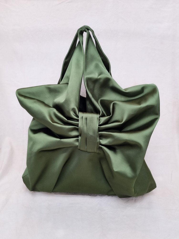 AUGUST NIGHT LARGE BOW TOTE 223