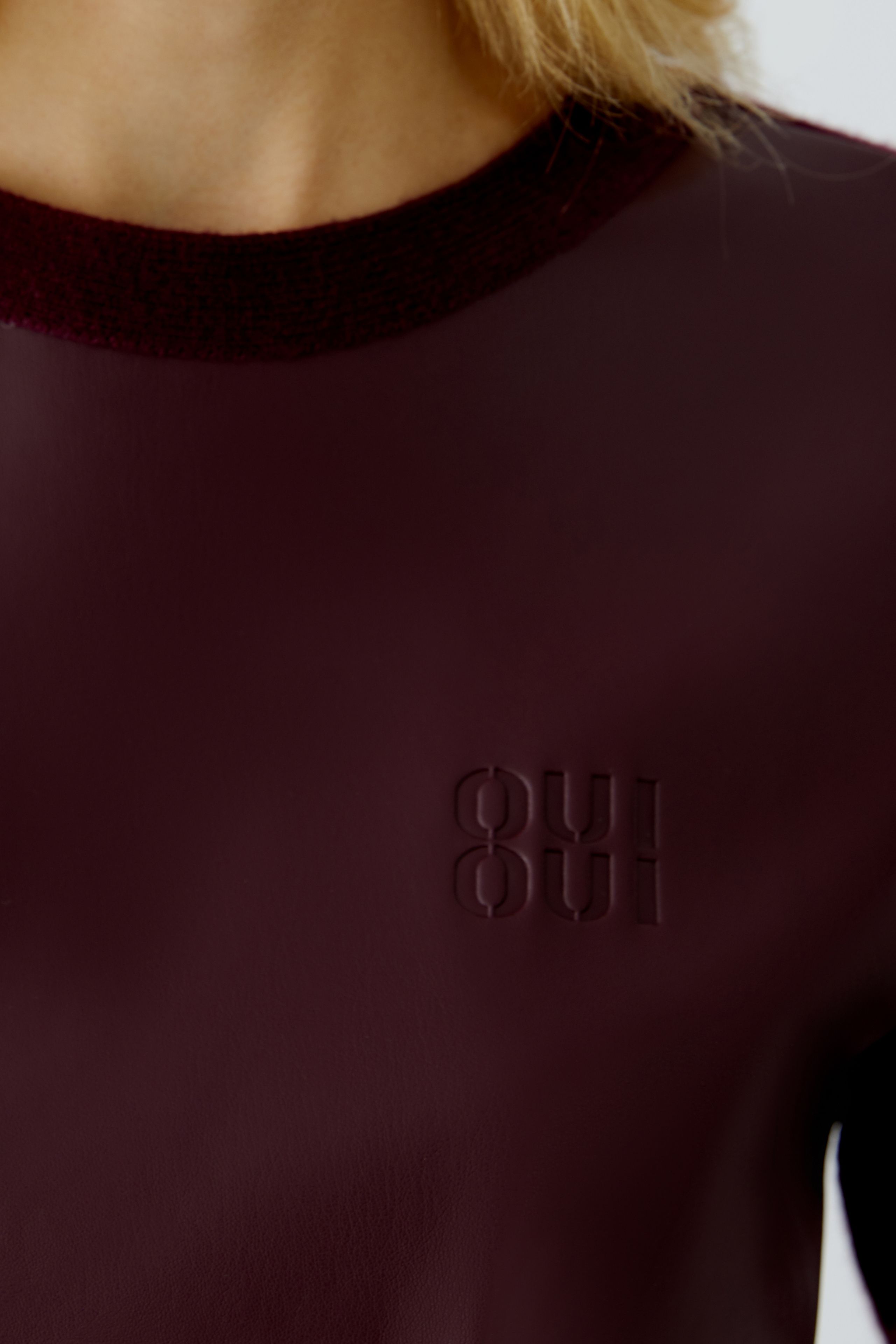 OUI BERRY PLEATHER TOP 94602 225