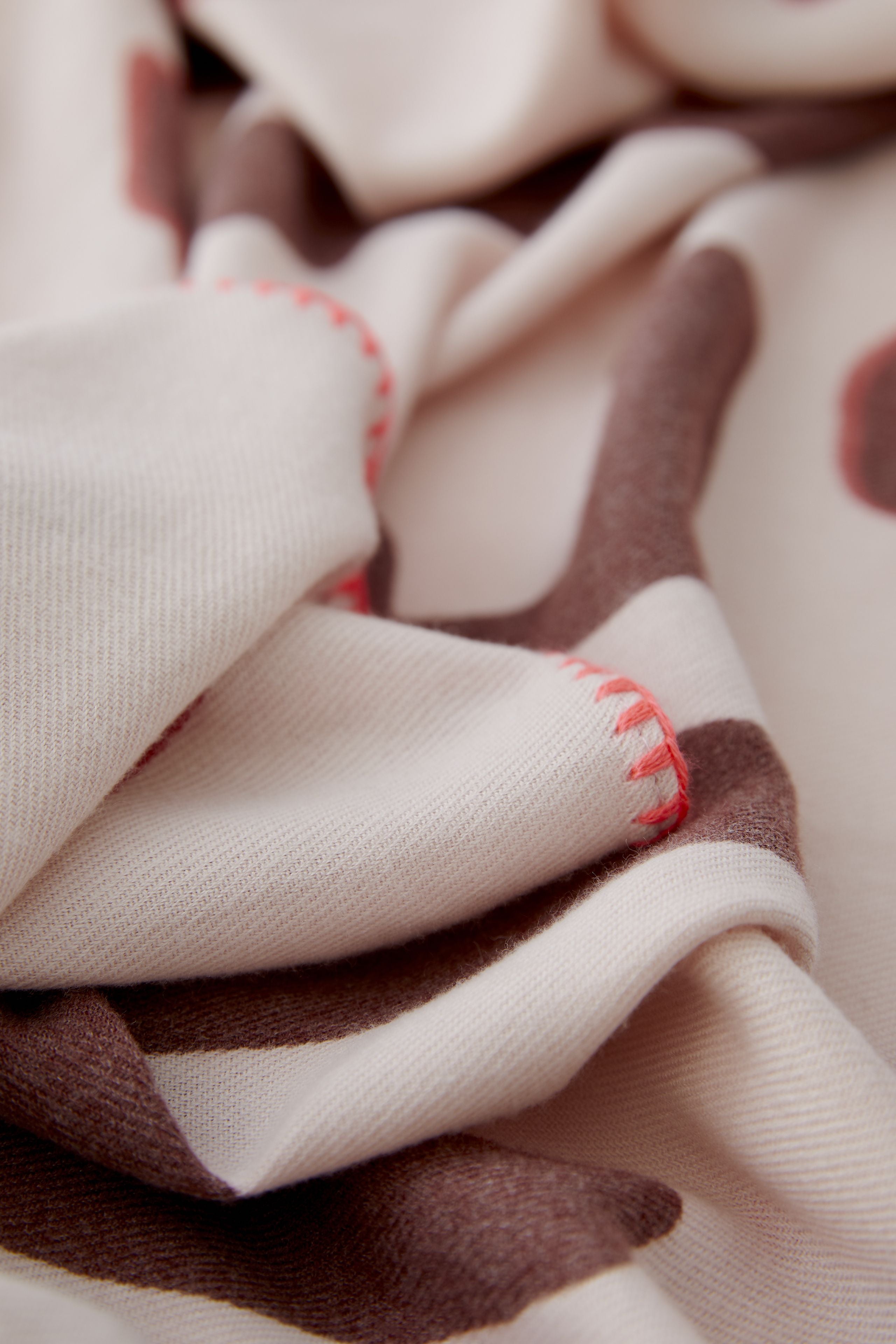 OUI LOVE PRINT SCARF 94666 225