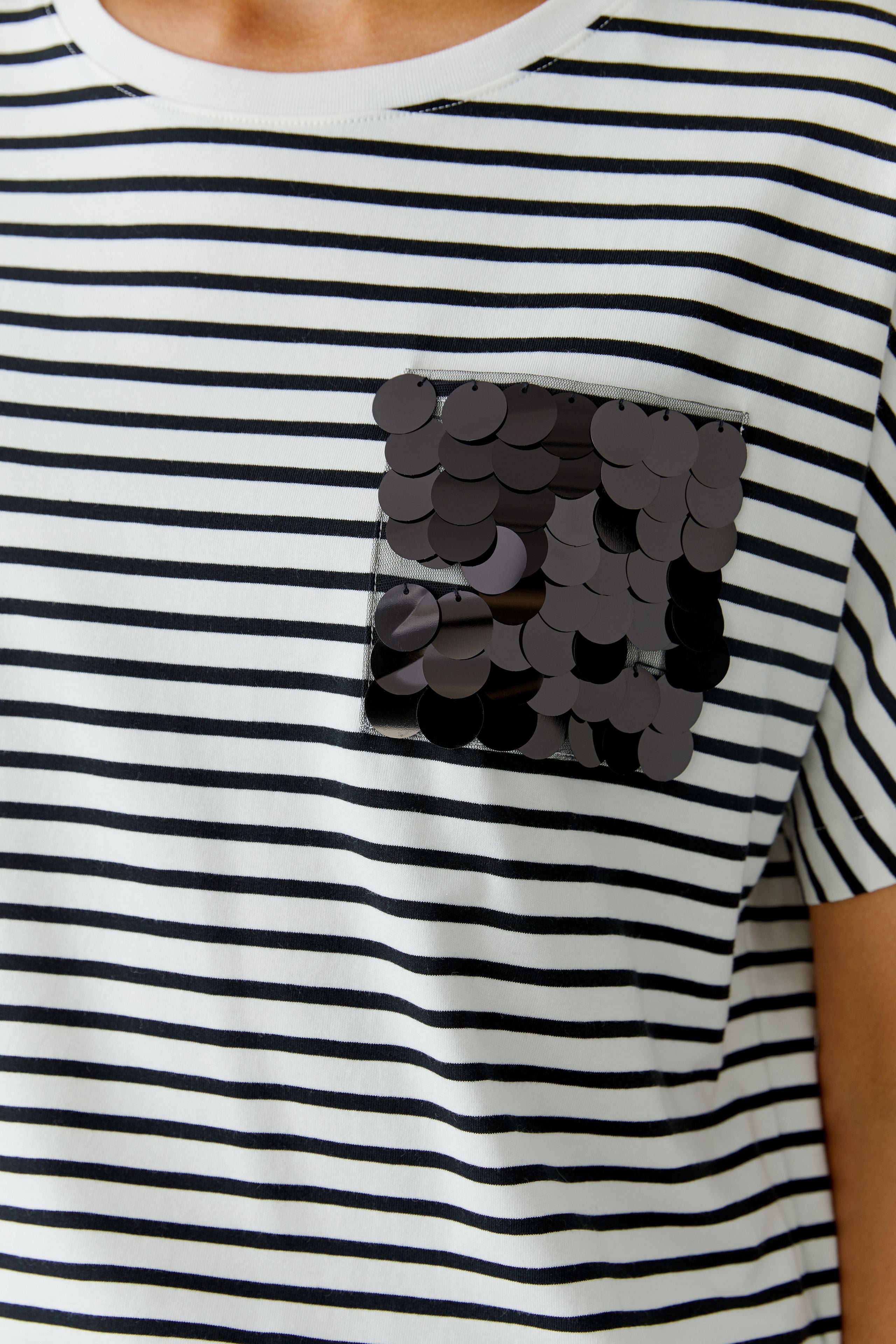 OUI BLACK T-SHIRT 94921 225