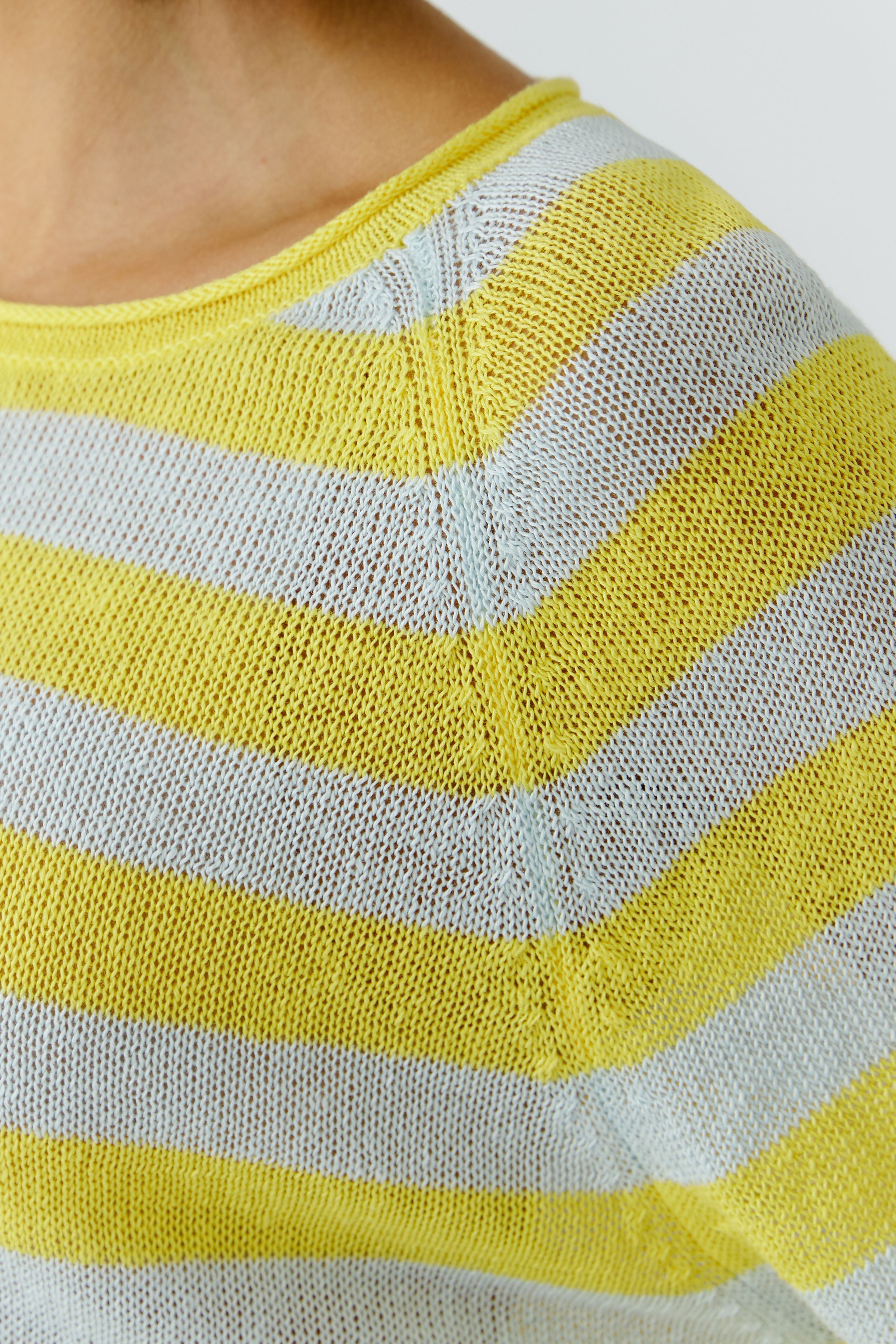 OUI MULTI JUMPER 97418 126