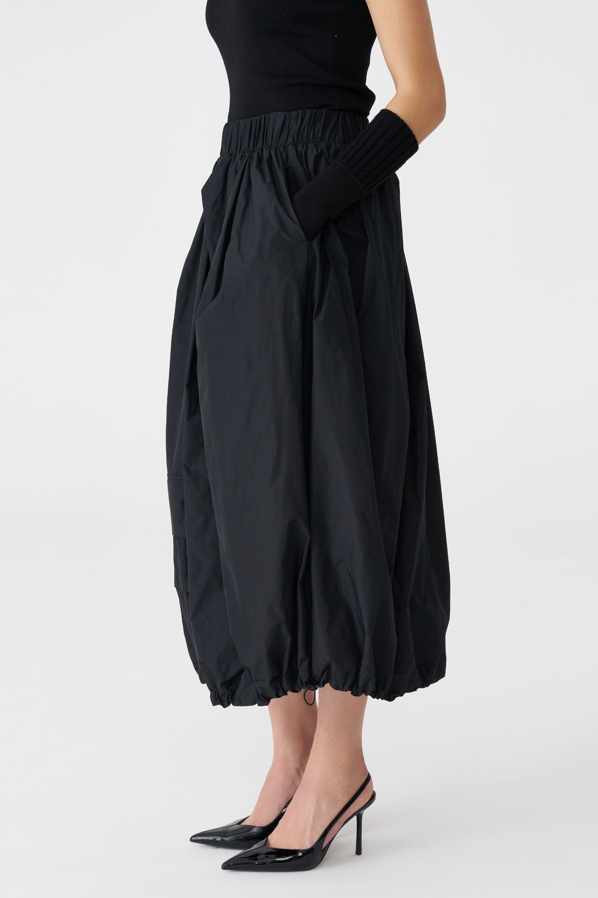 BZ3192 bize black taffeta skirt