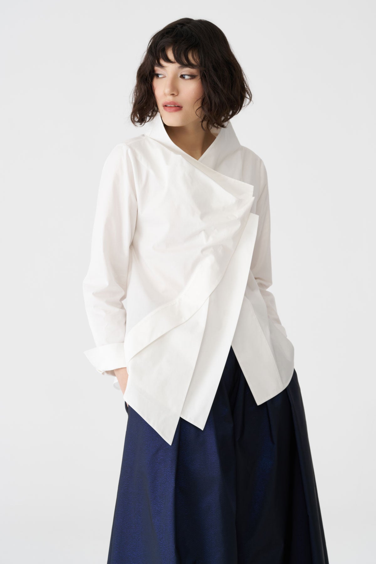 BZ411 bize white blouse
