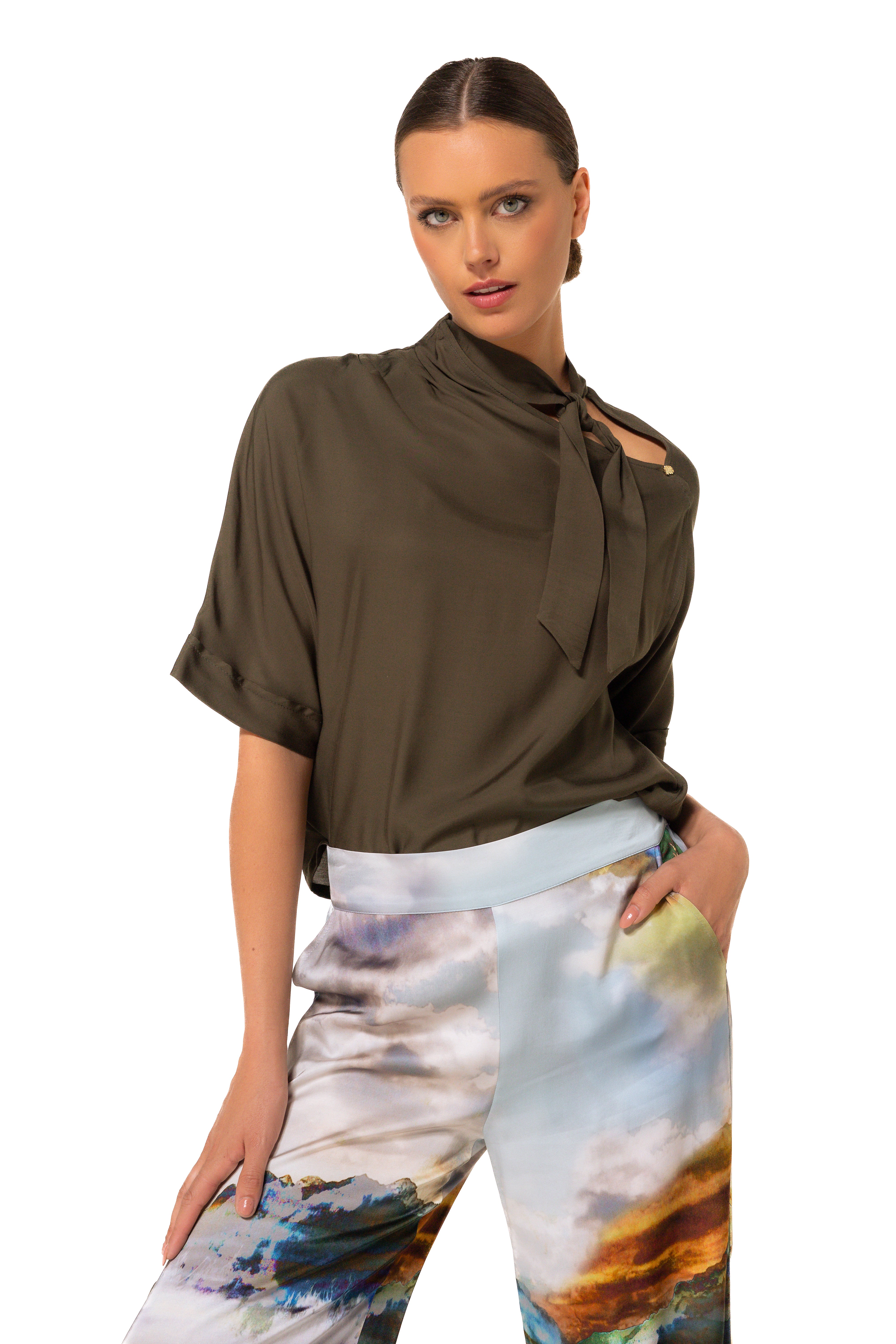 CAROLINE BISS PINE SLEEVELESS SATIN BLOUSE 4673 225