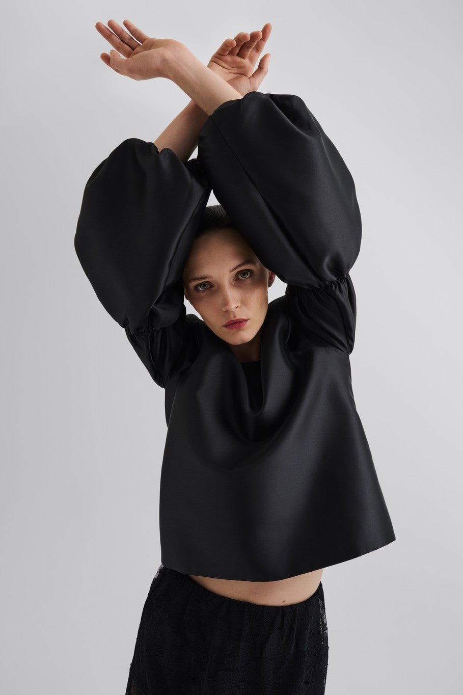 MALINA CIA BLACK ROUCHED TOP 225