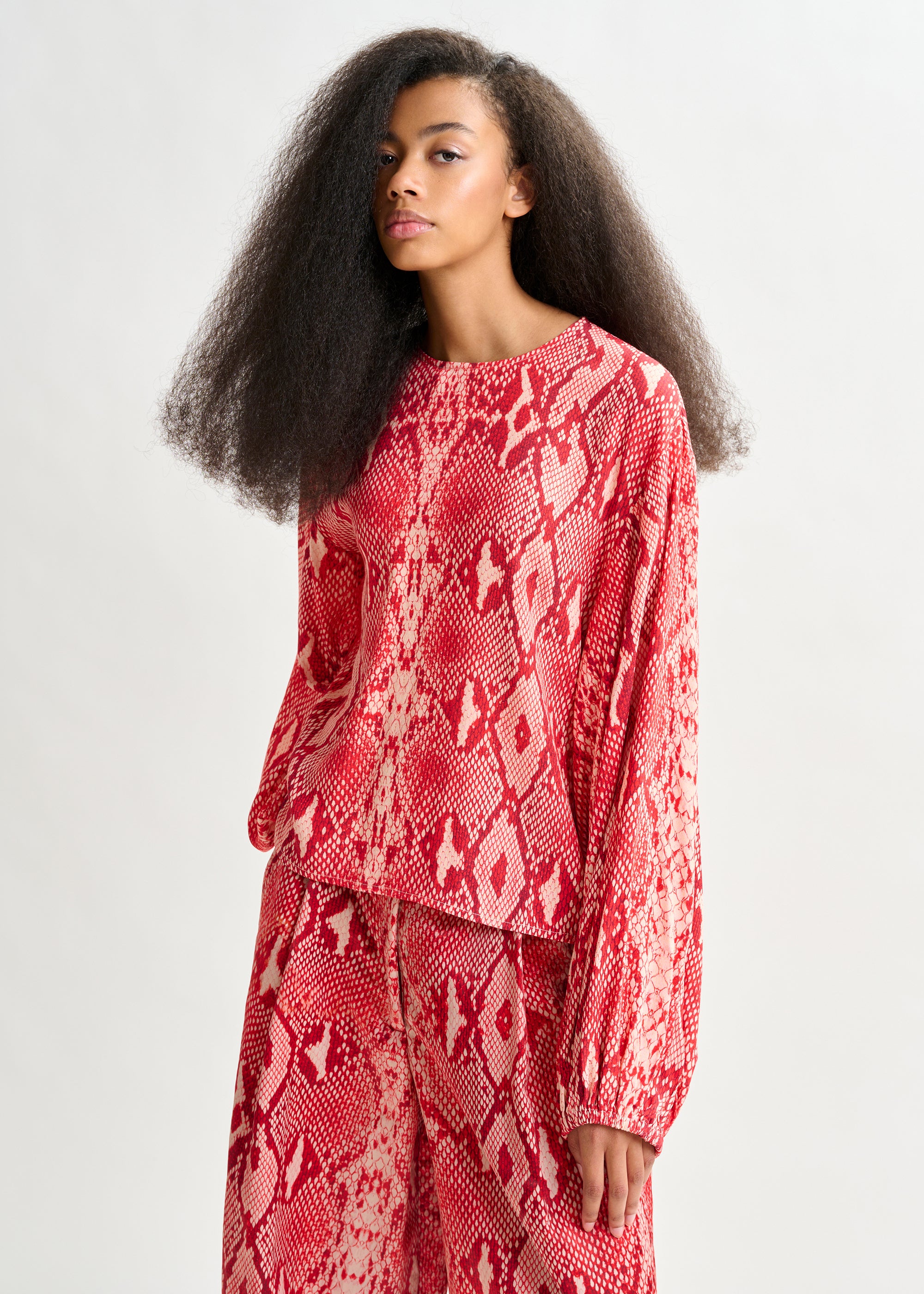 ESSENTIEL ANTWERP INEMY RED TOP MACBEES