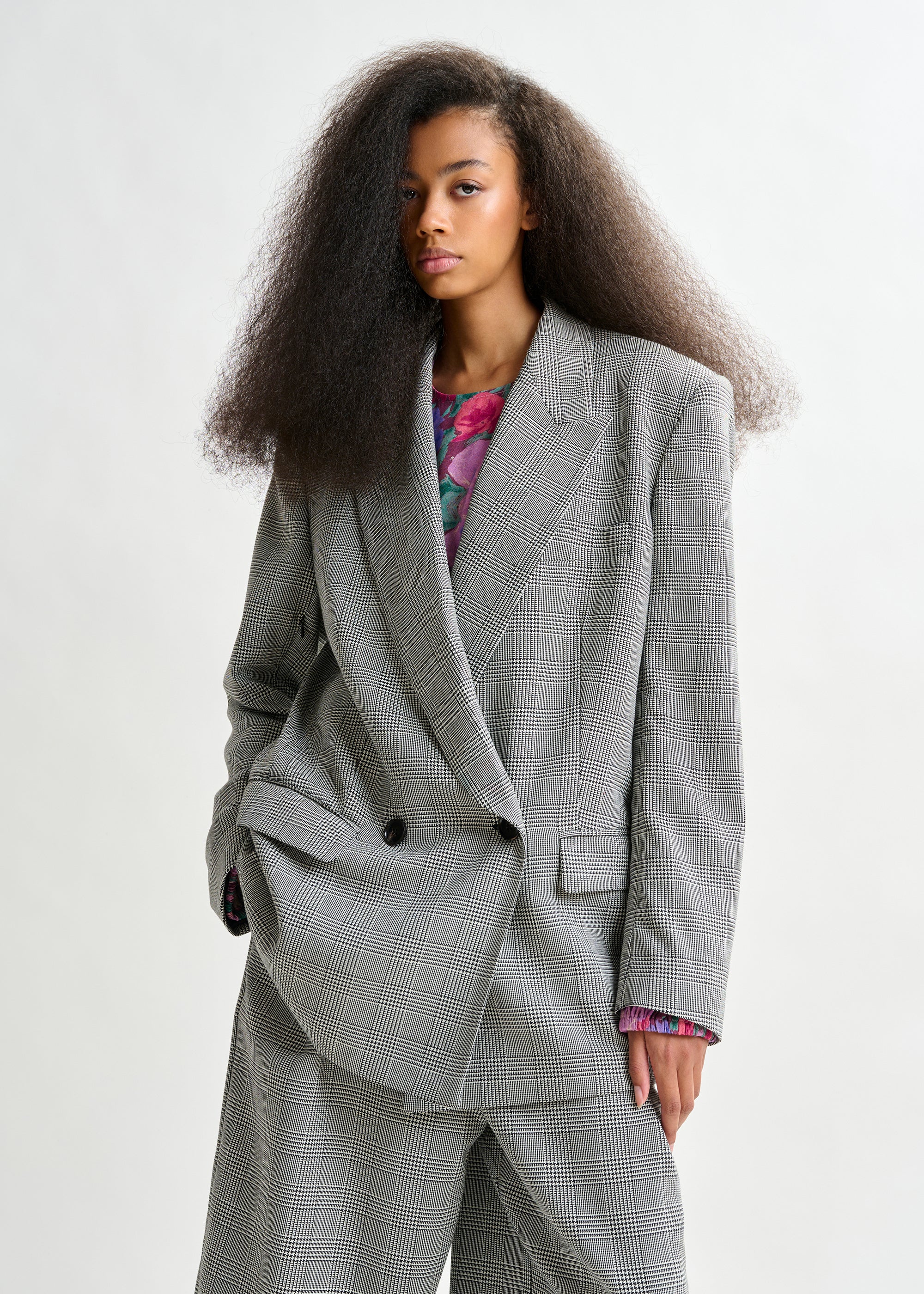 ESSENTIEL ANTWERP IPURSUIT BLACK BLAZER MACBEES