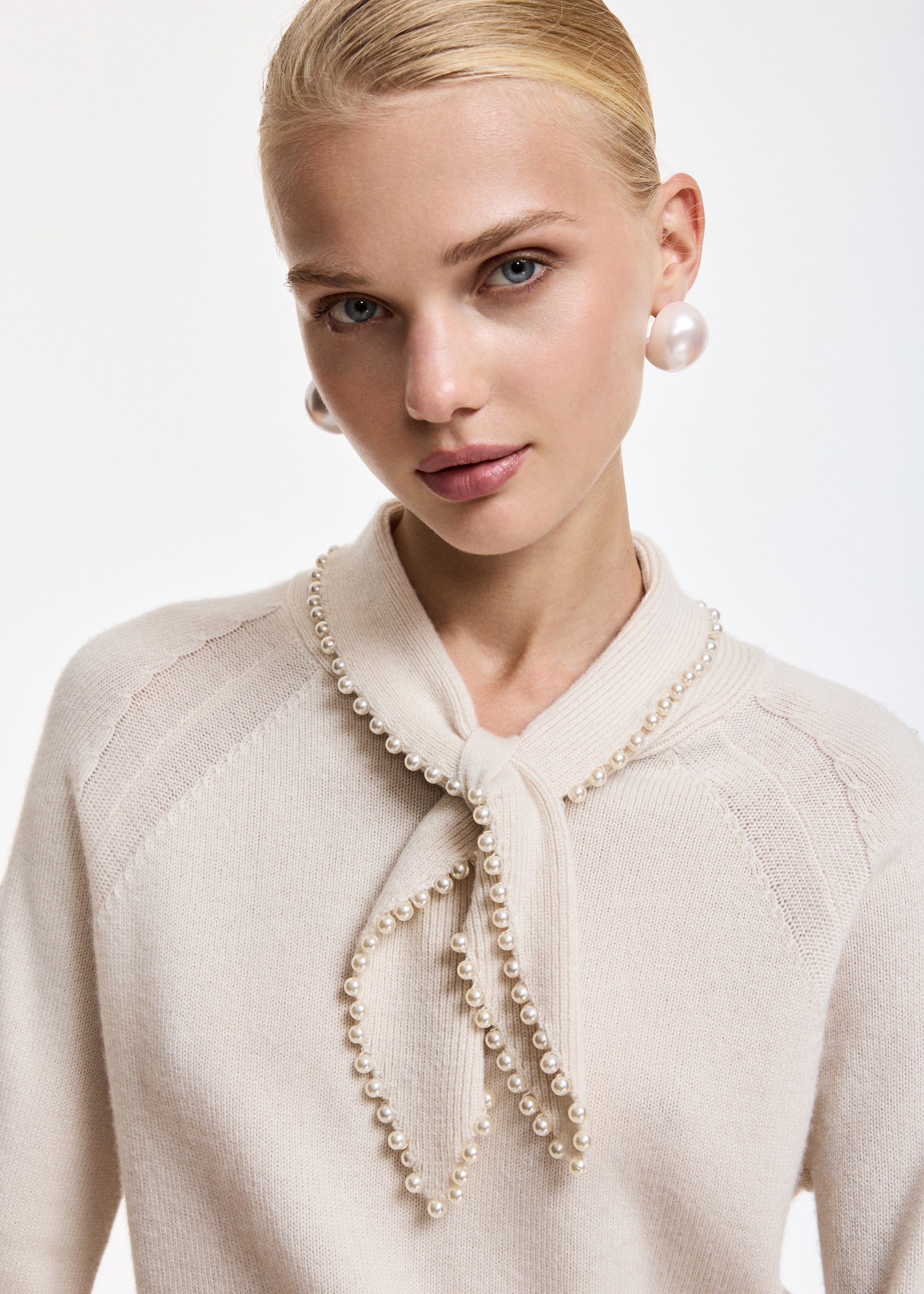 essentiel antwerp white kasa pullover with beads