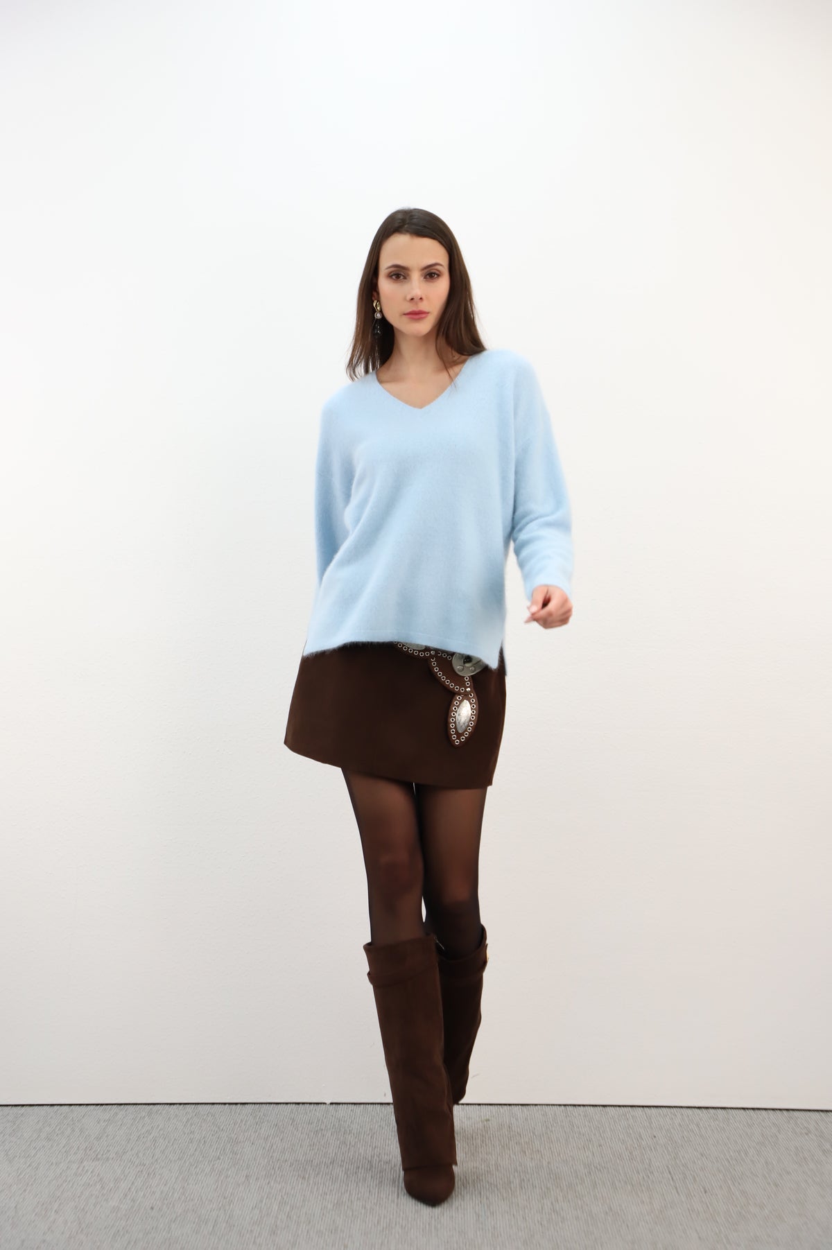 estheme blue oversized v-neck knit sweatshirt