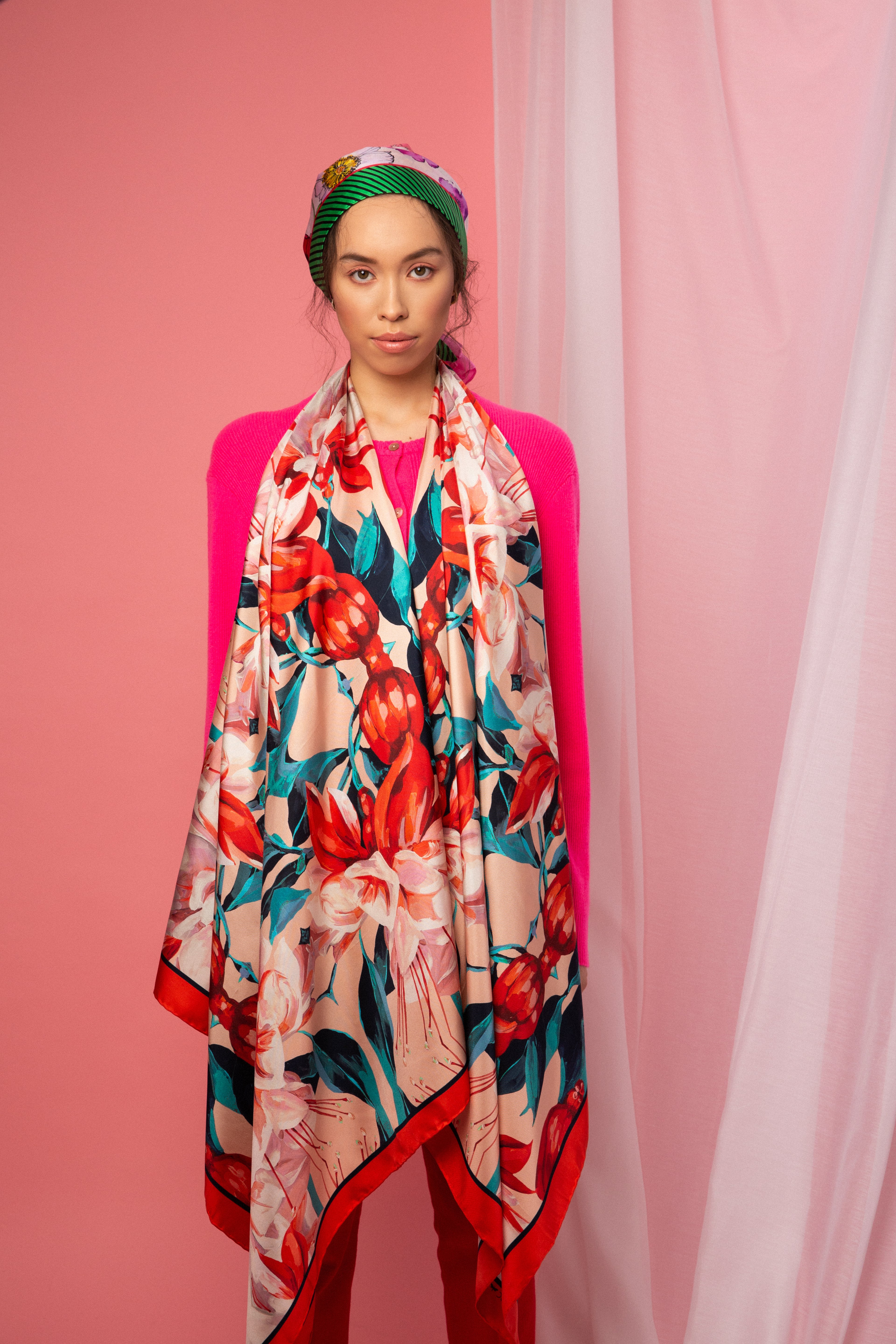 CAROLINE DUFFY DESIGNS  SCARF I AM LOVE 225