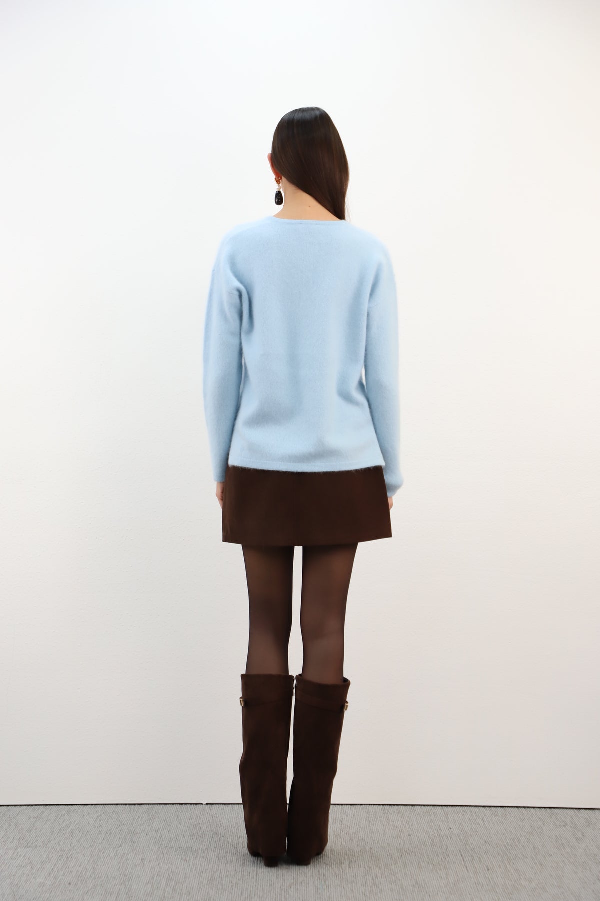 ESTHEME BLUE V-NECK OVERSIZED SWEATSHIRT WES26A83R 226