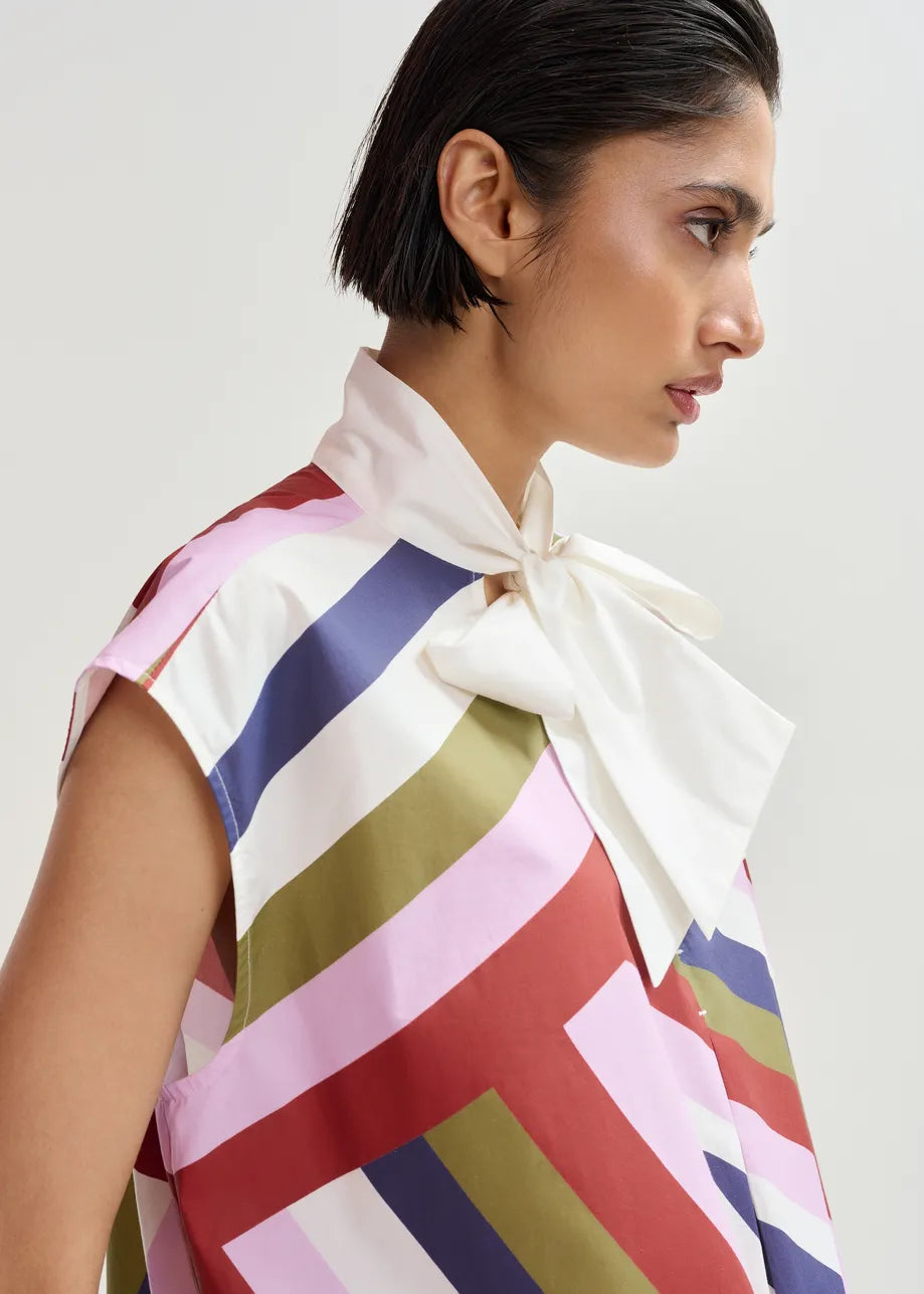 ESSENTIEL ANTWERP JOPJOP SLEEVELESS TOP OFF WHITE JOPJOP-J10W 126