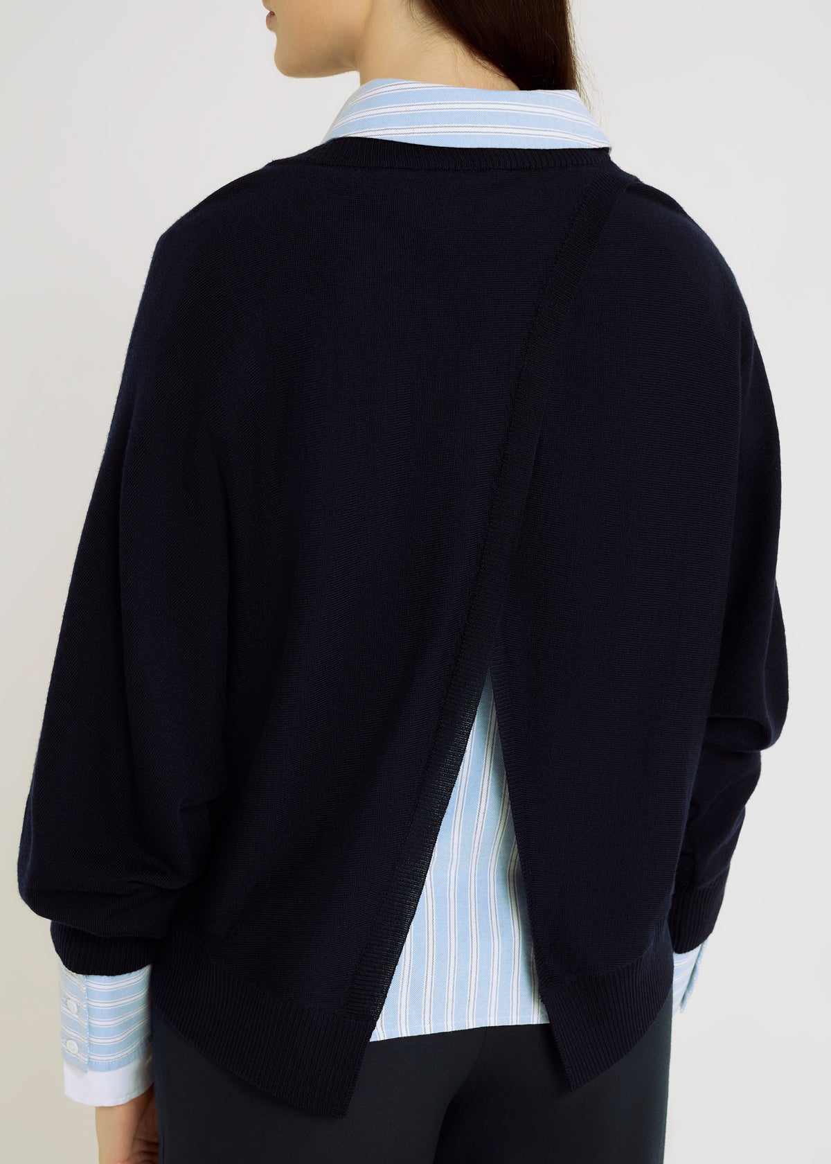 HANA SAN Navy Knit JOHN 226