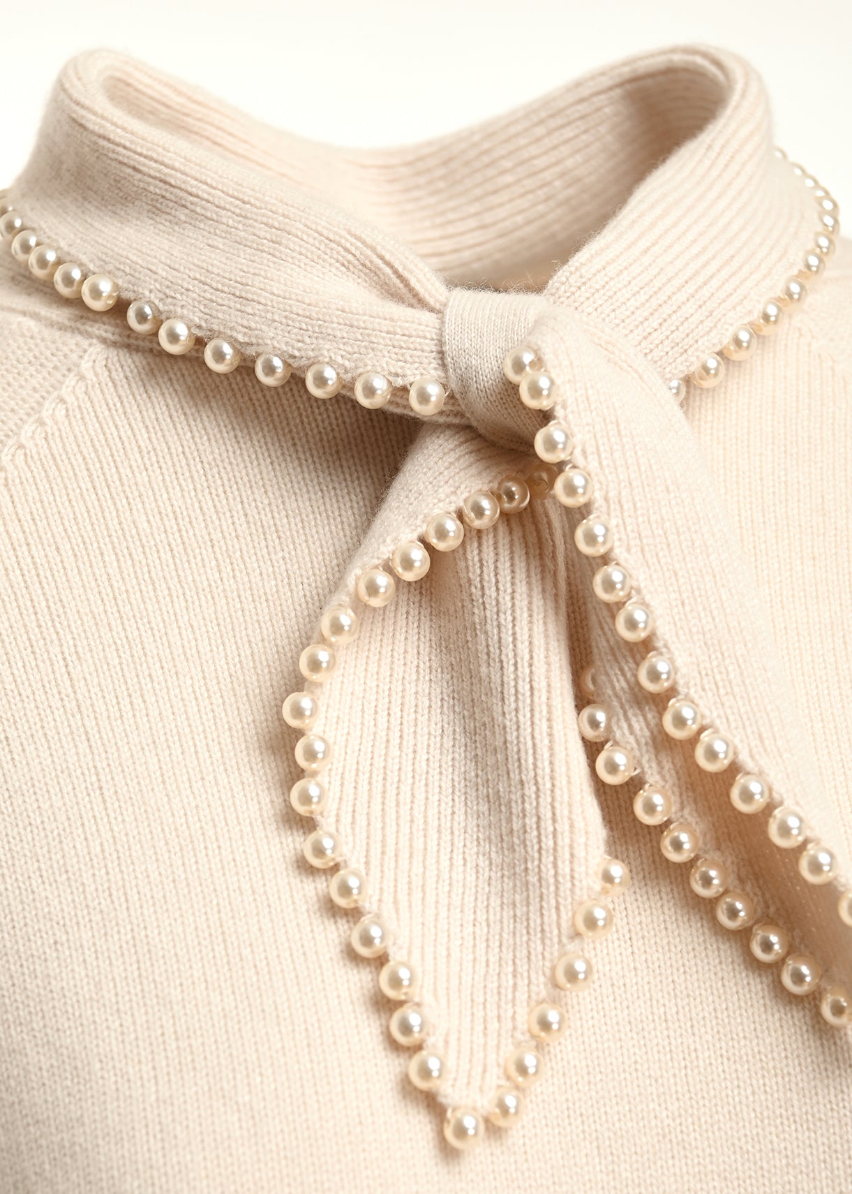 ESSENTIEL ANTWERP WHITE KASA PULLOVER WITH BEADS 226