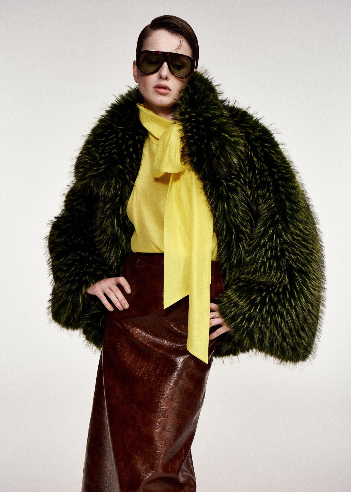 ESSENTIEL ANTWERP GREEN KASTANJE FAUX FUR COAT 226
