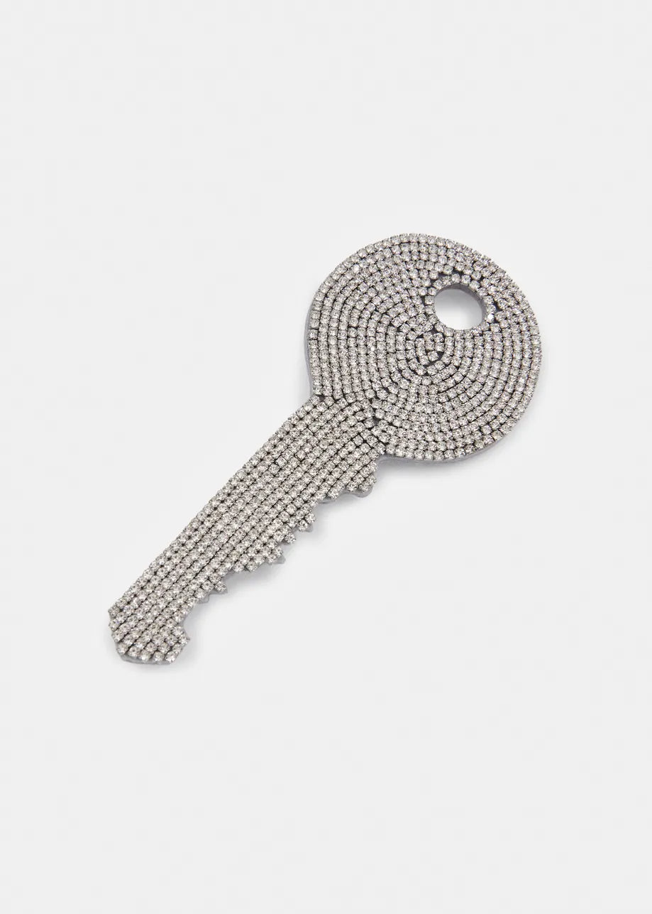 ESSENTIEL ANTWERP WHITE KAZALL KEY BROOCH KAZALL 226