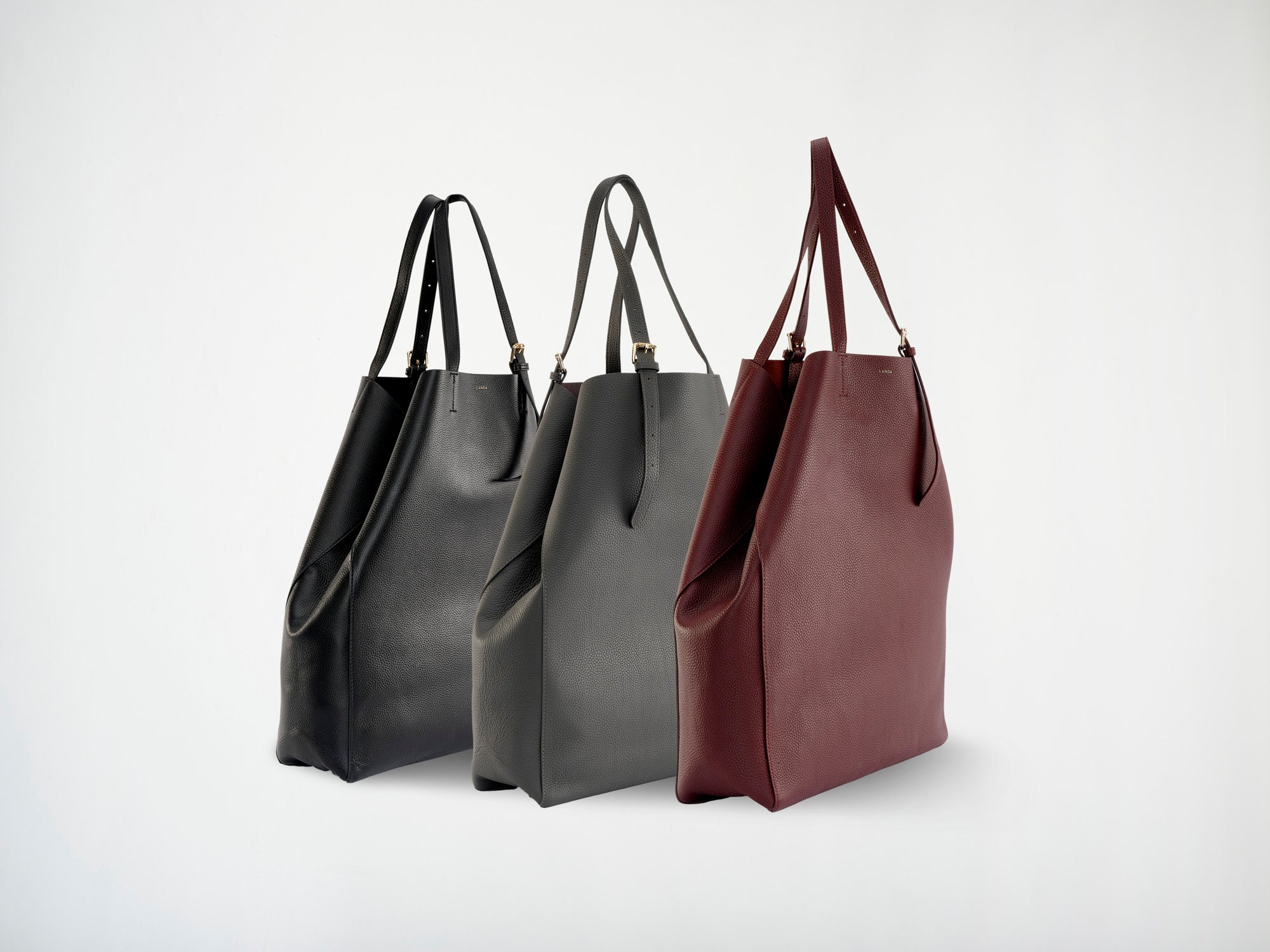 LANDA PANAMA OVERSIZED SHOPPER  224