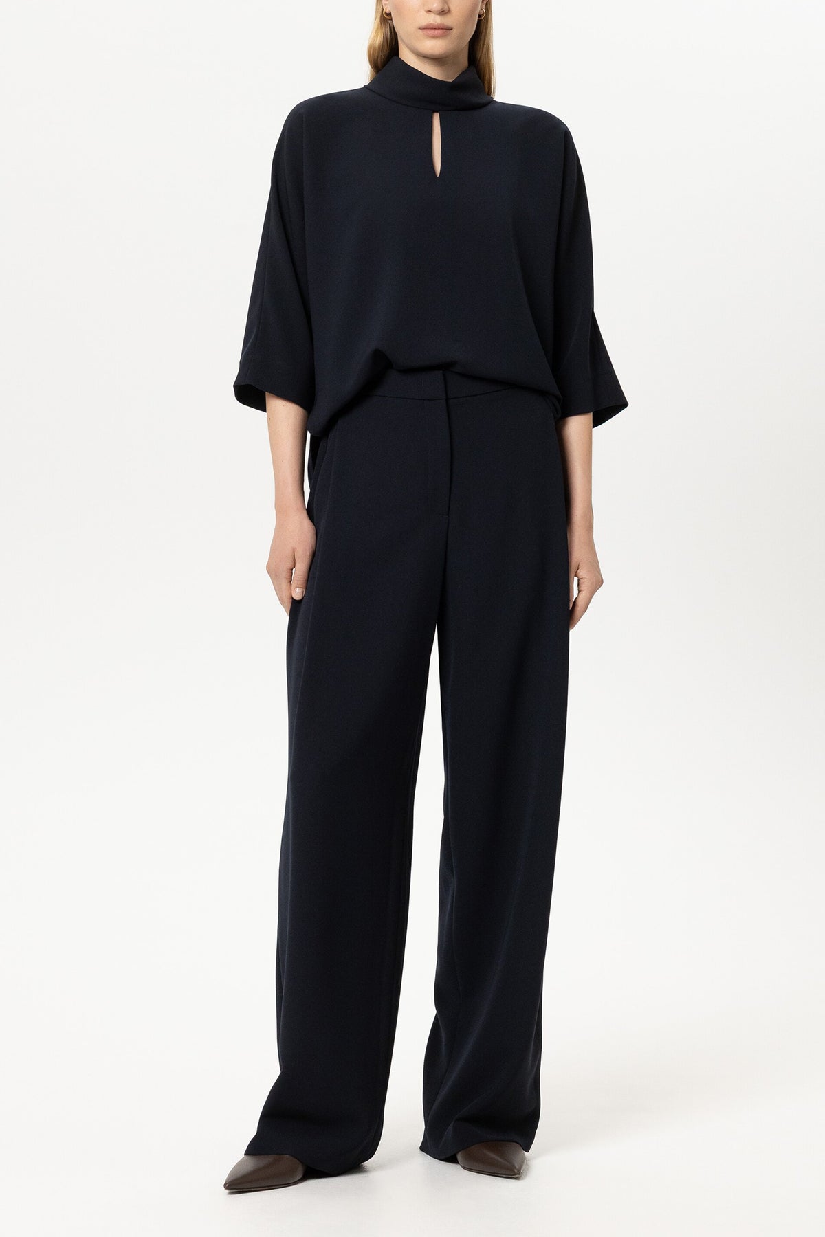 LUISA CERANO NAVY ROUND NECK TOP 248744 226