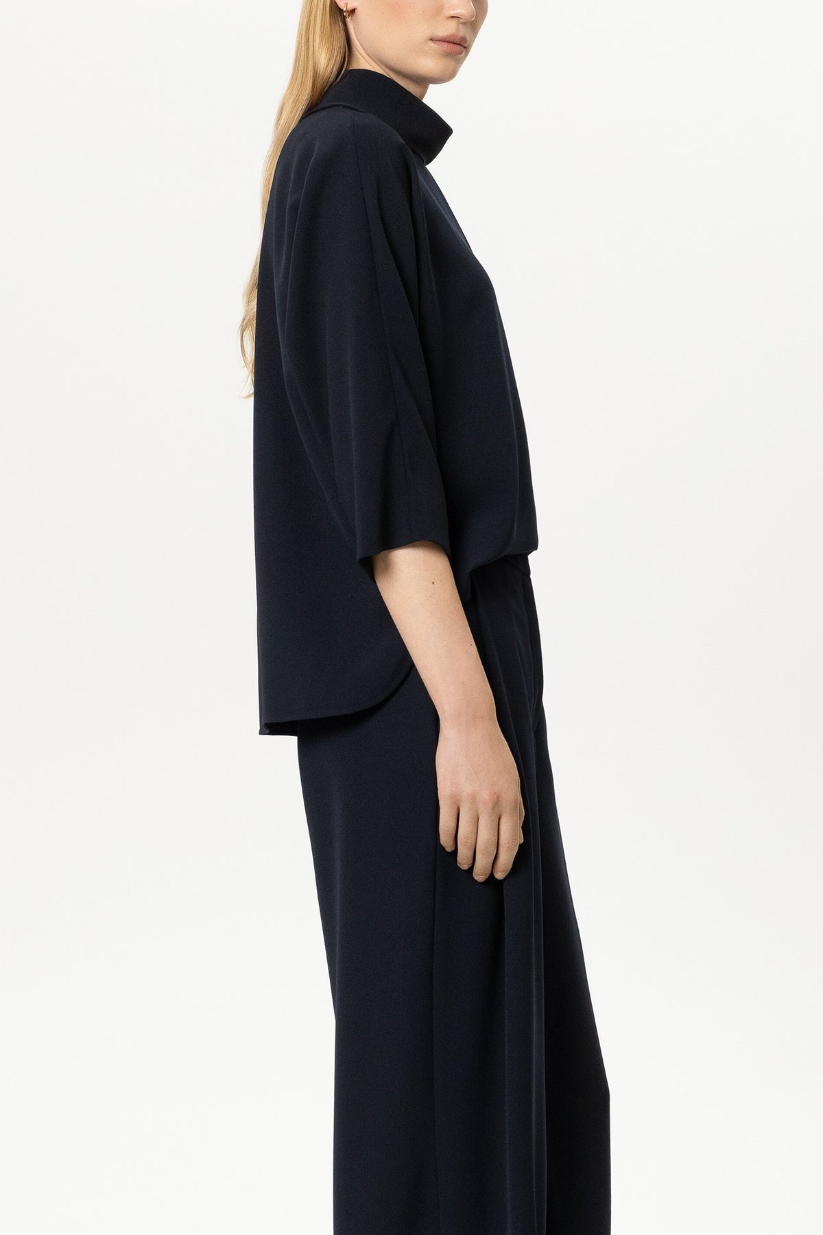 LUISA CERANO NAVY ROUND NECK TOP 248744 226