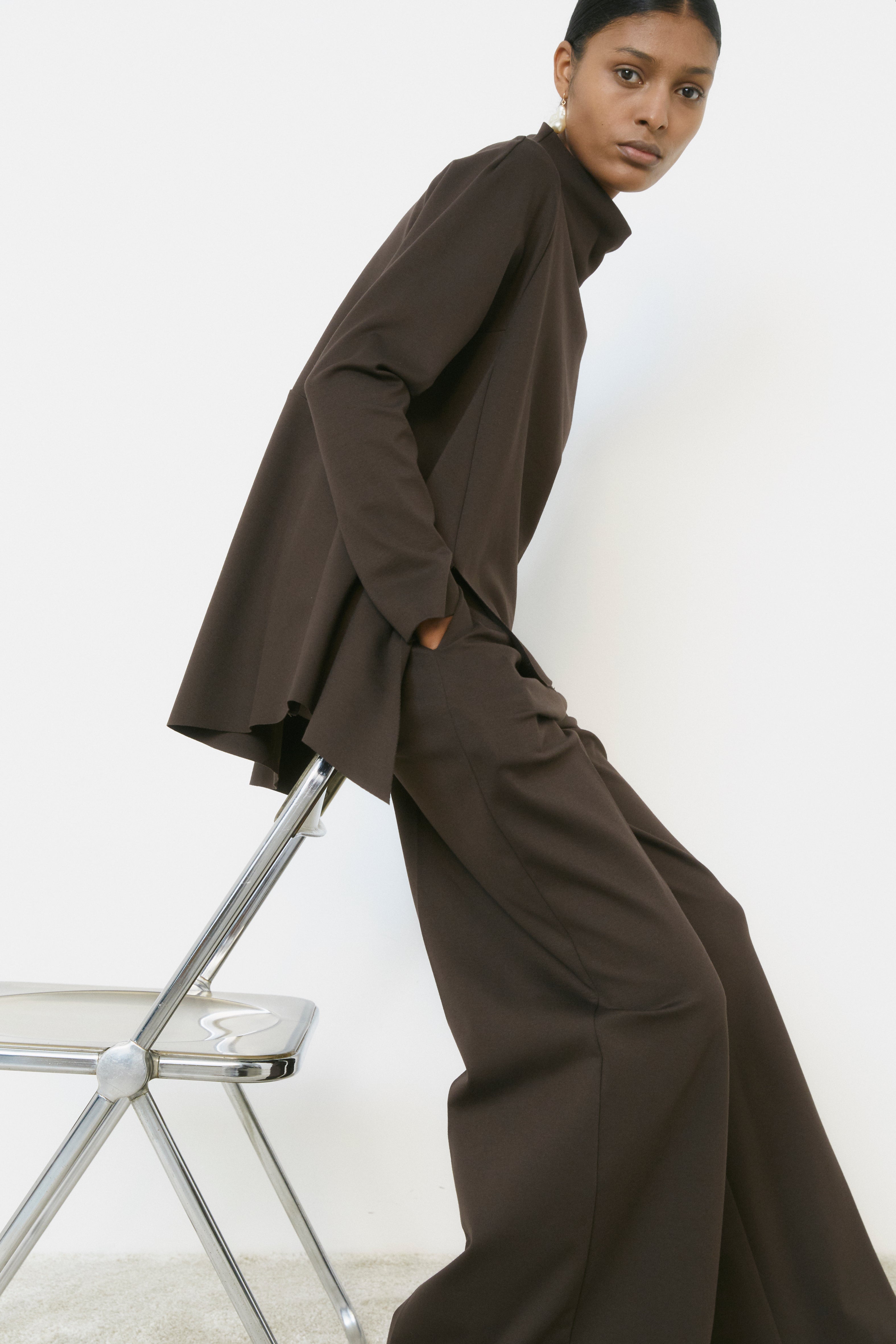MEIMEIJ BROWN HIGH NECK TOP M5IA10 225
