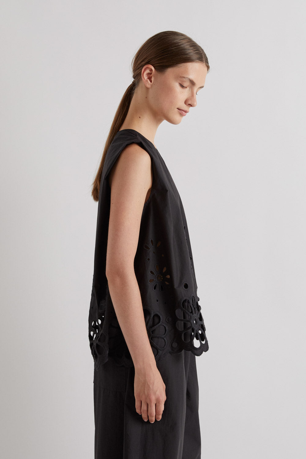 MEIMEIJ  BLACK LACE TRIM  TOP M6EAA3 126