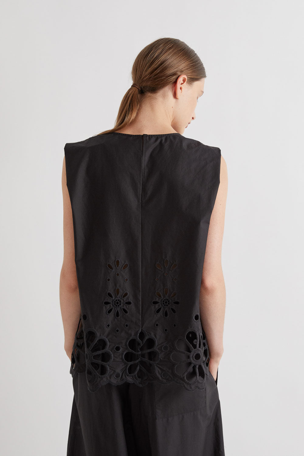 MEIMEIJ  BLACK LACE TRIM  TOP M6EAA3 126