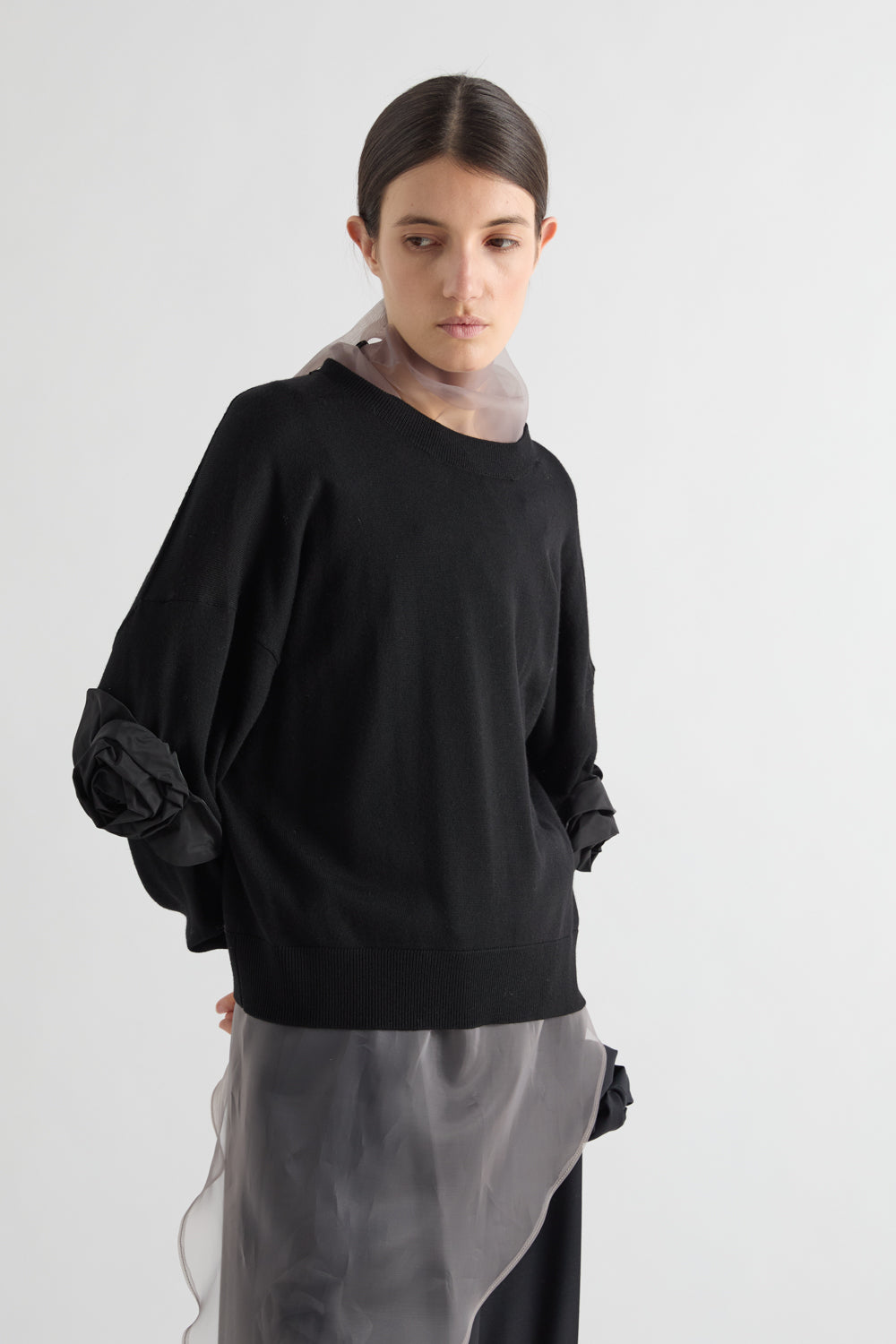 meimeij black round neck knitted sweater with large rose on the sleeves