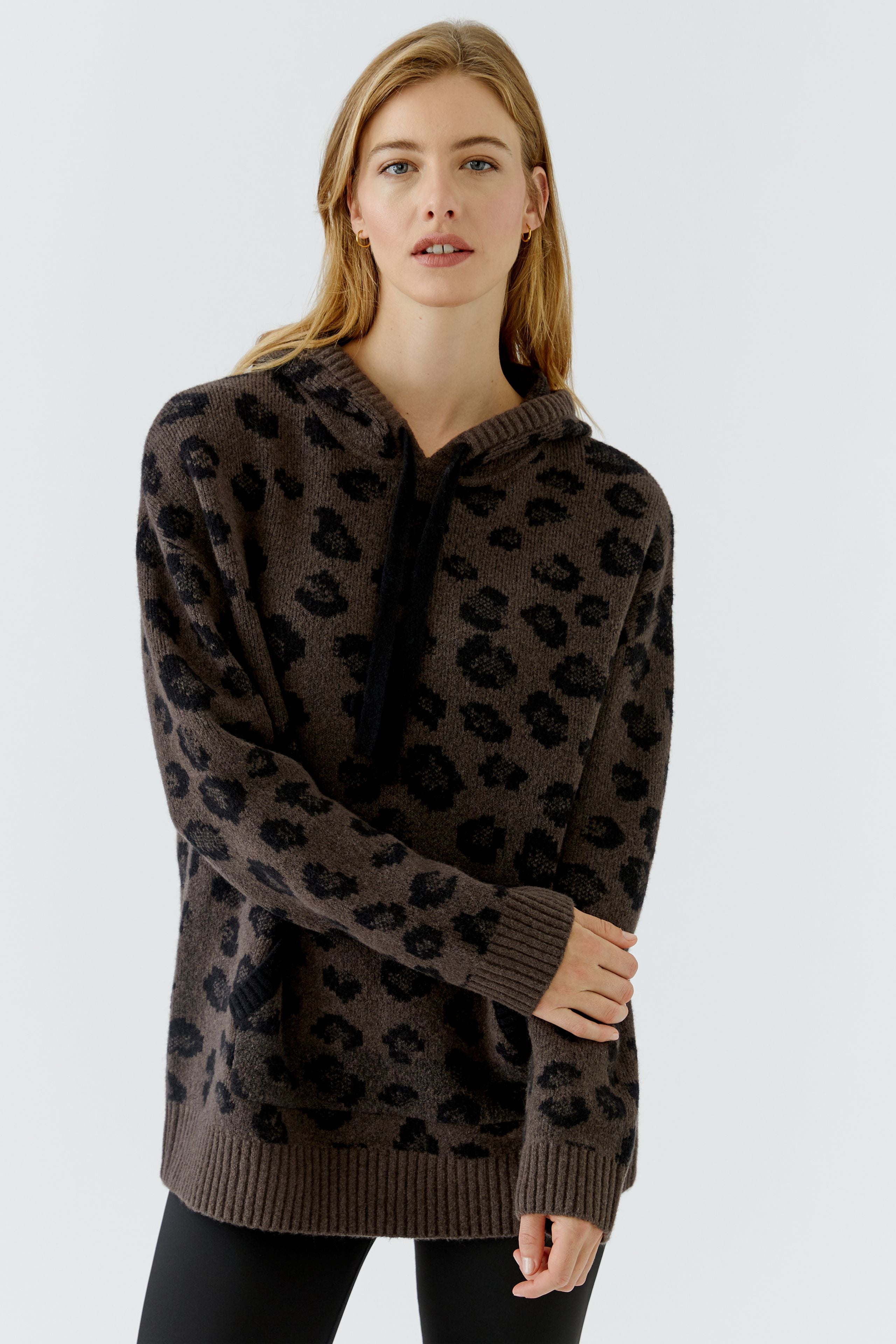 97981 0000 oui brown pullover