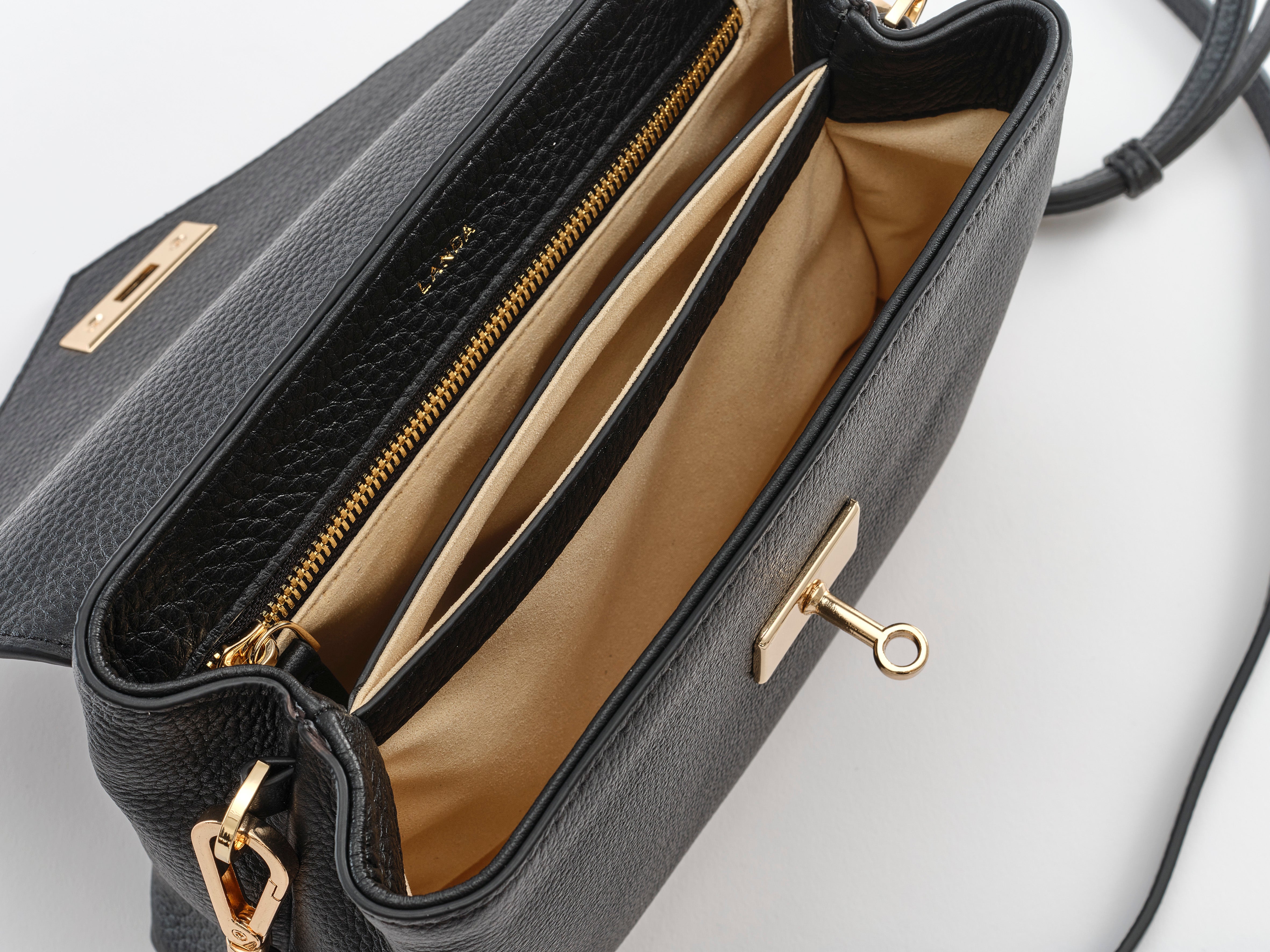 LANDA PACIO BLACK CITY BAG 225