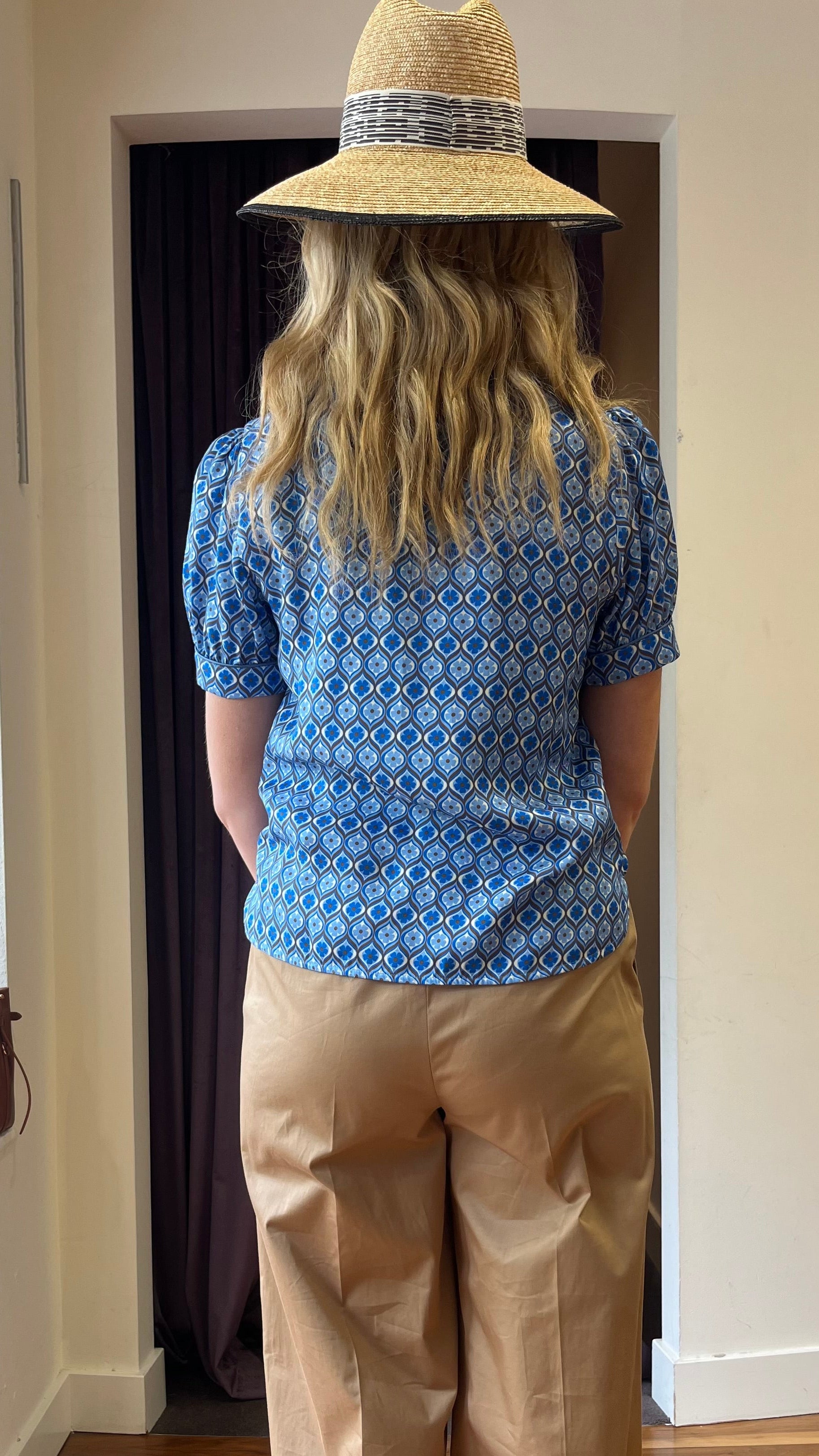 IBLUES BLUE FRILL PRINT S/SLEEVE BLOUSE MLMVASTO 126