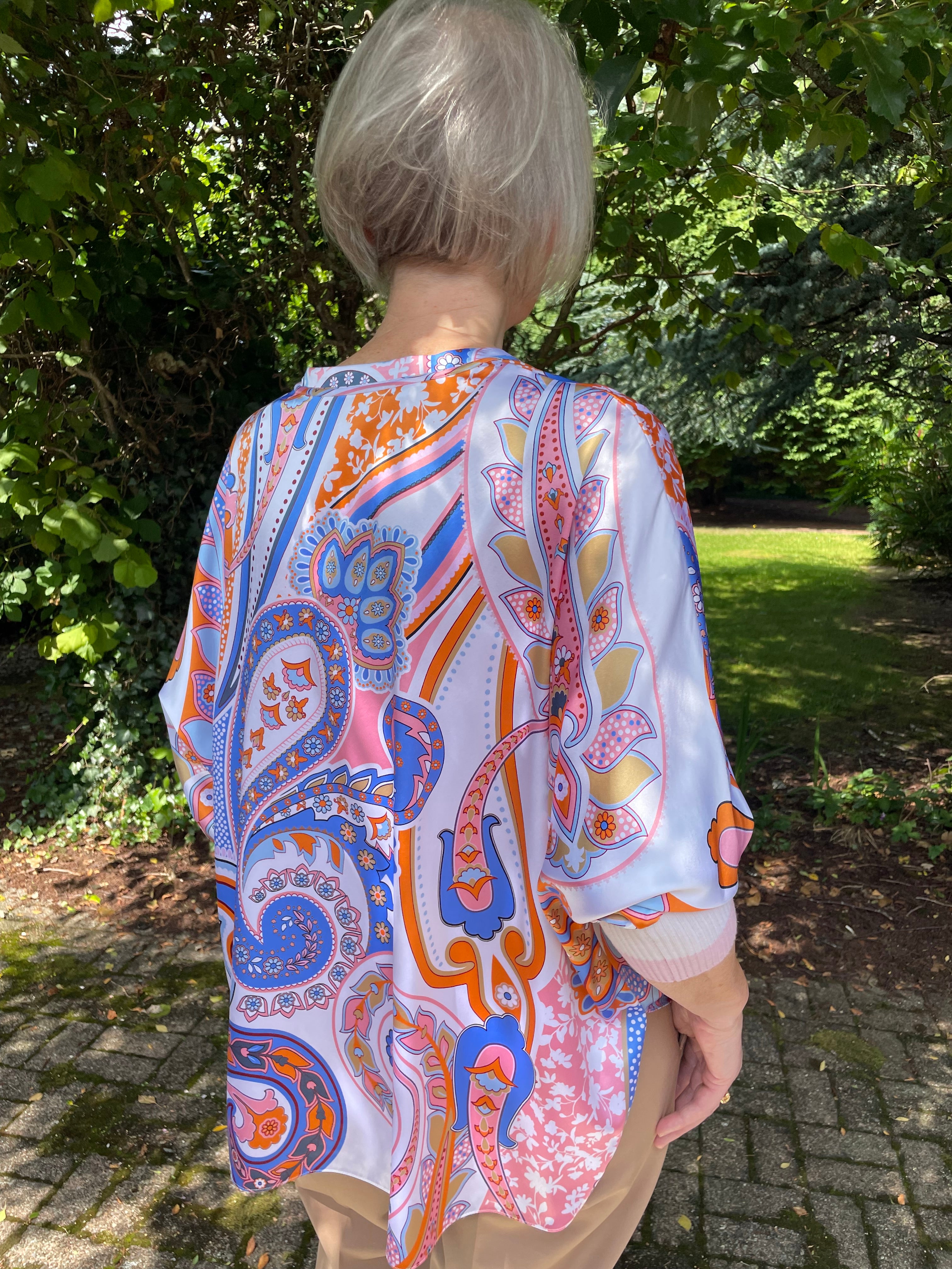 HERZEN'S ANGELEGENHEIT MULTICOLOURED OVERSIZED V-NECK BLOUSE 6153 125