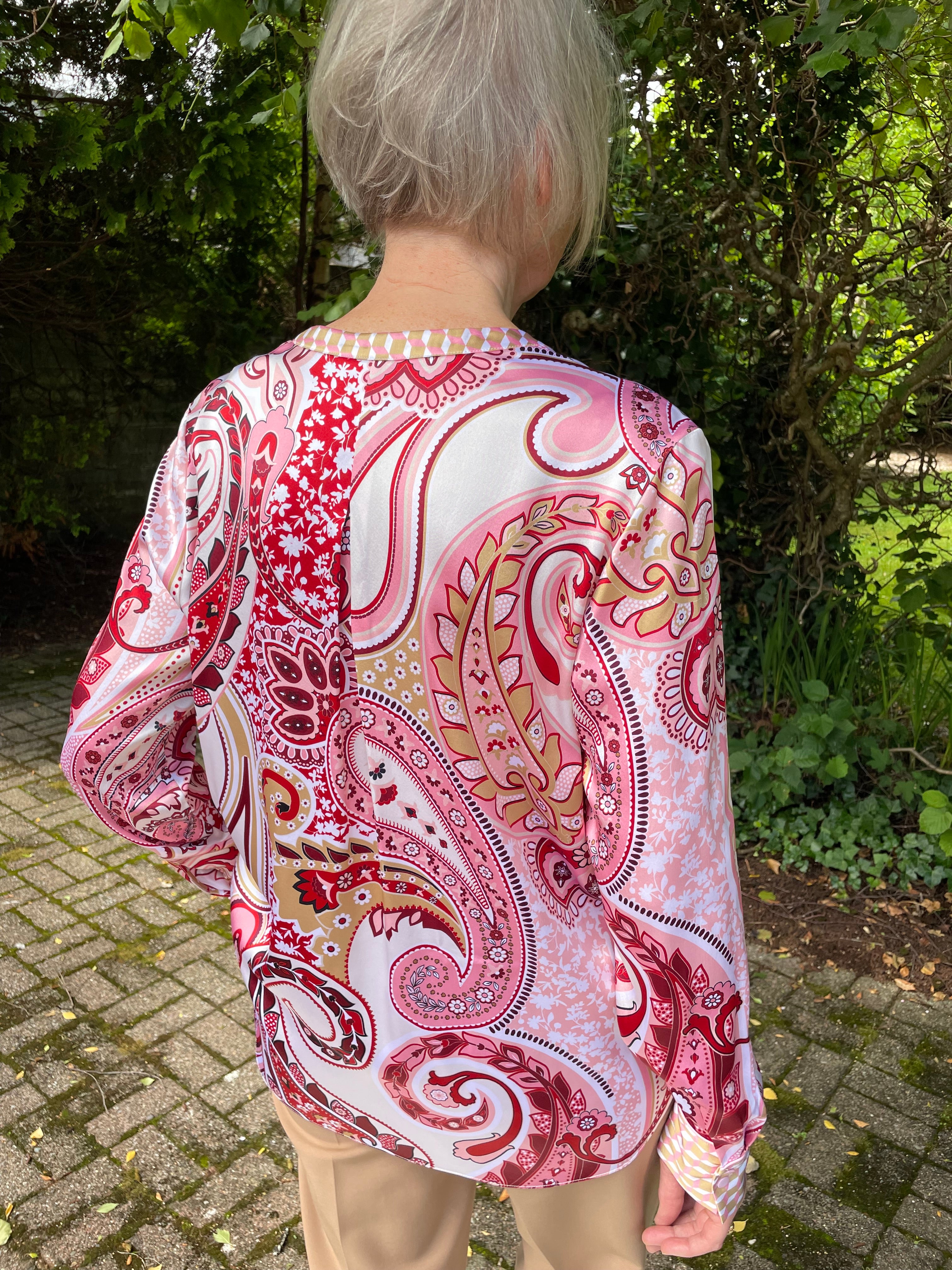 HERZEN'S ANGELEGENHEIT WINE PRINT V-NECK BLOUSE 6190 125
