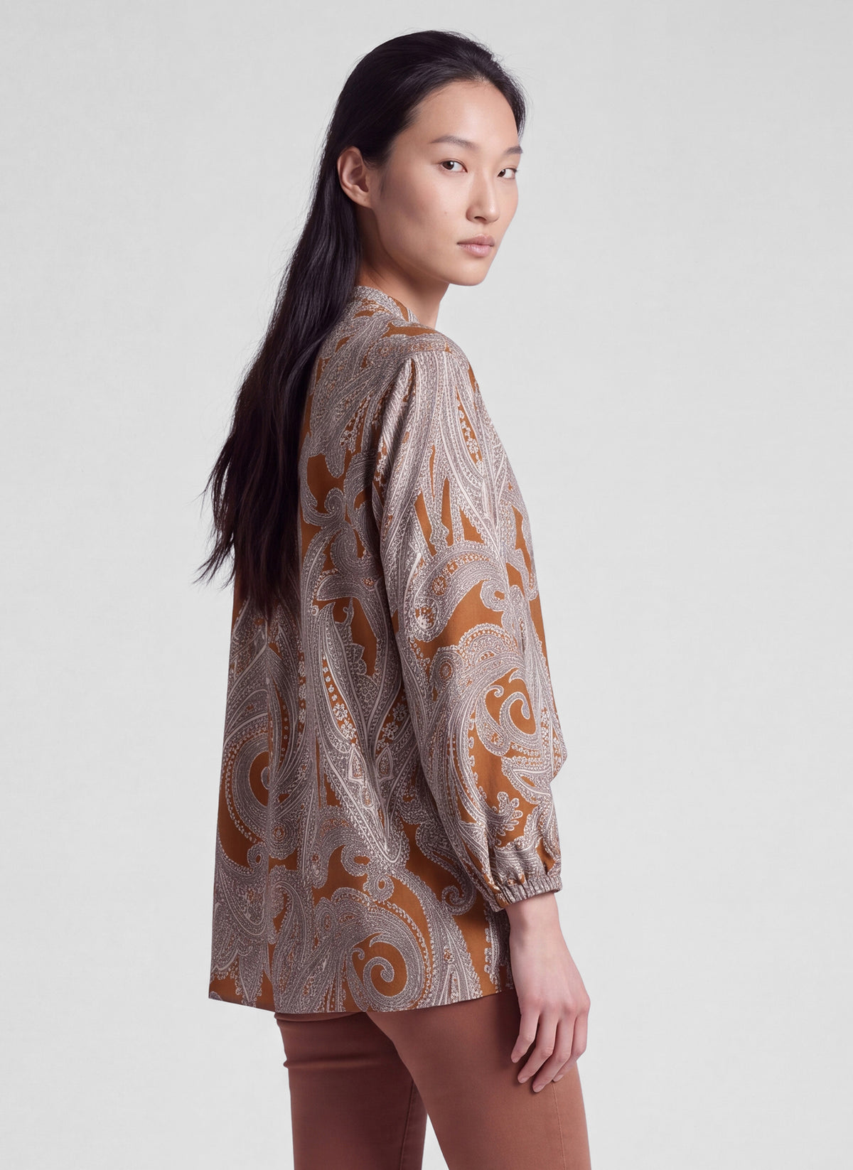 RABE TAN V-NECK BLOUSE 57-121109 226