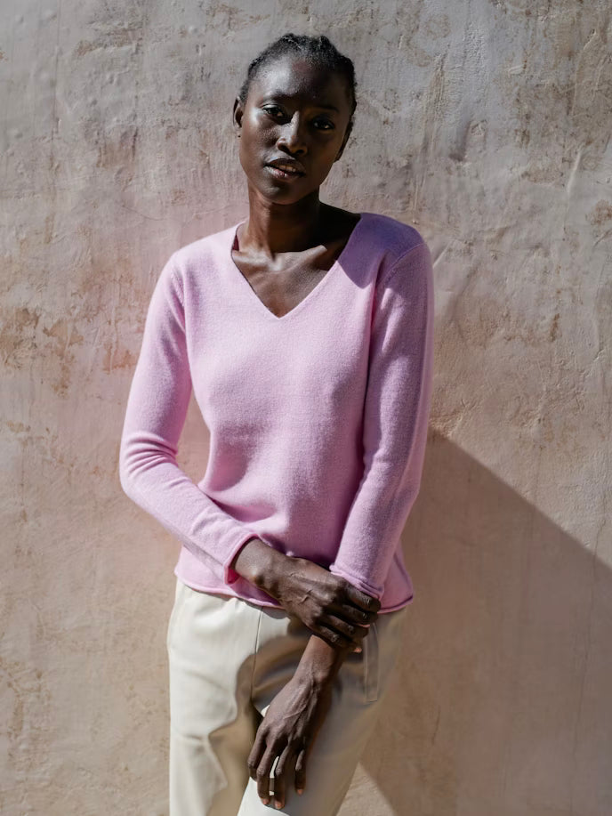 HERZENS ANGELEGENHEIT PINK V NECK KNIT 1000 225