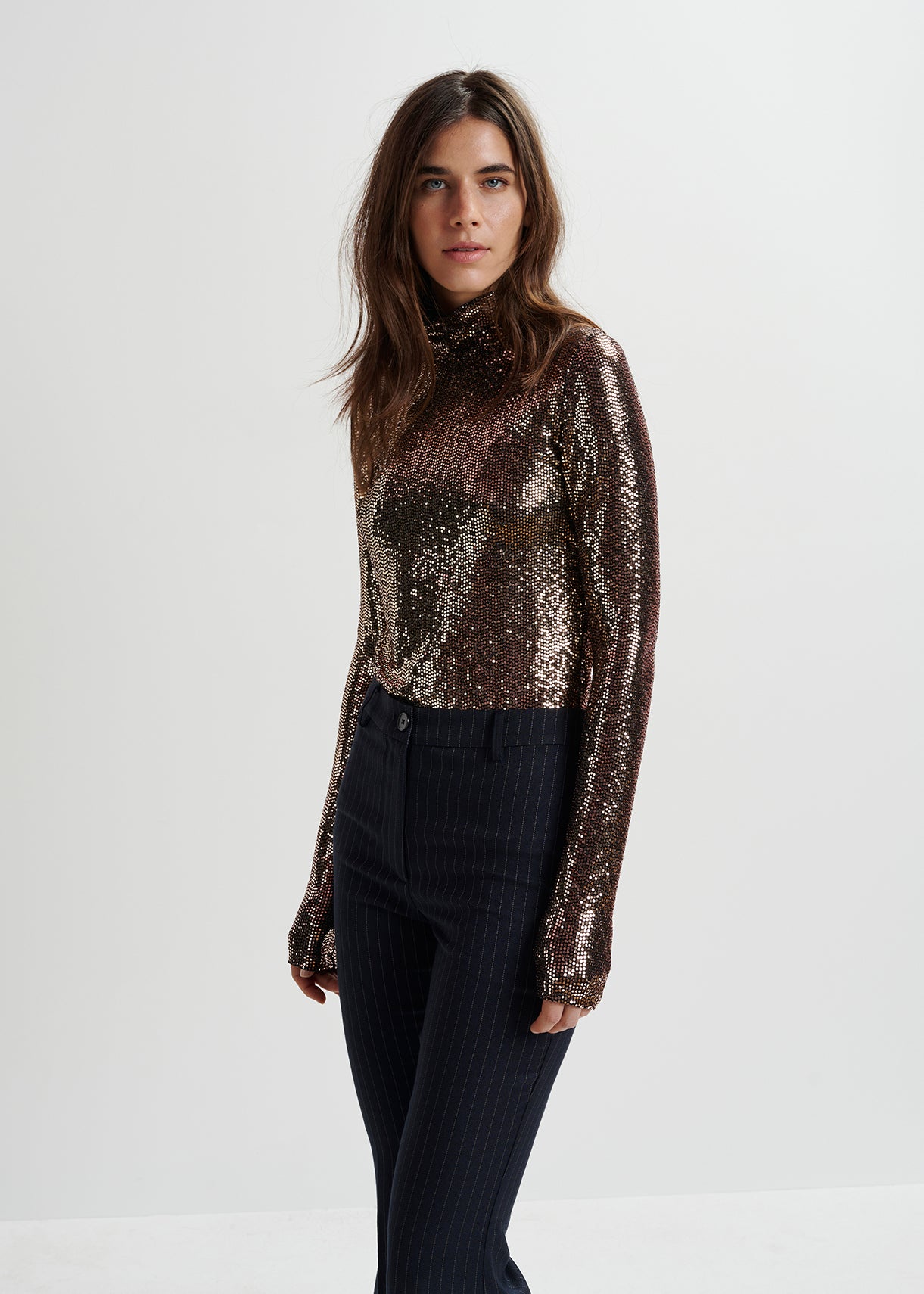 ESSENTIEL ANTWERP GEAKER TURTLE NECK 224