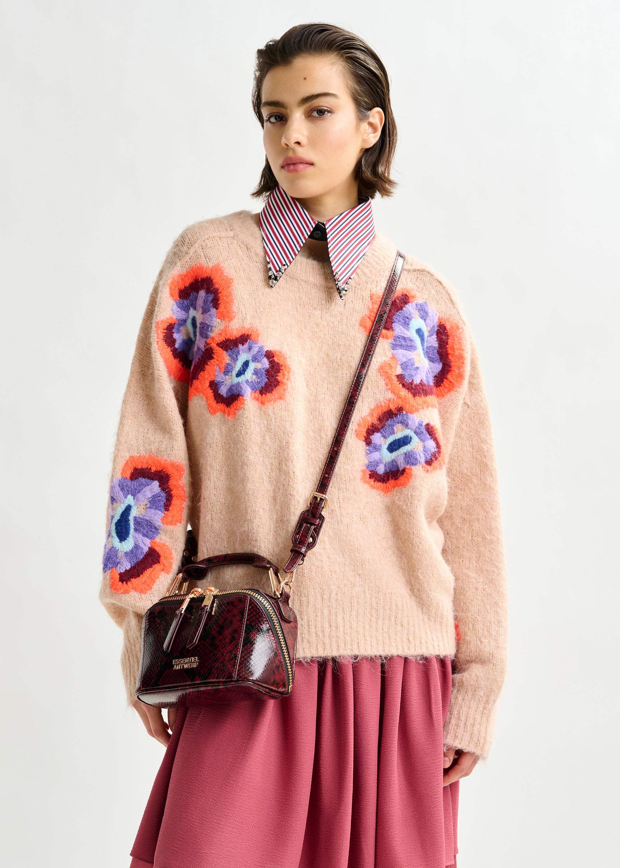 ESSENTIEL ANTWERP IMPOSSIBLE1 BEIGE PULLOVER 225