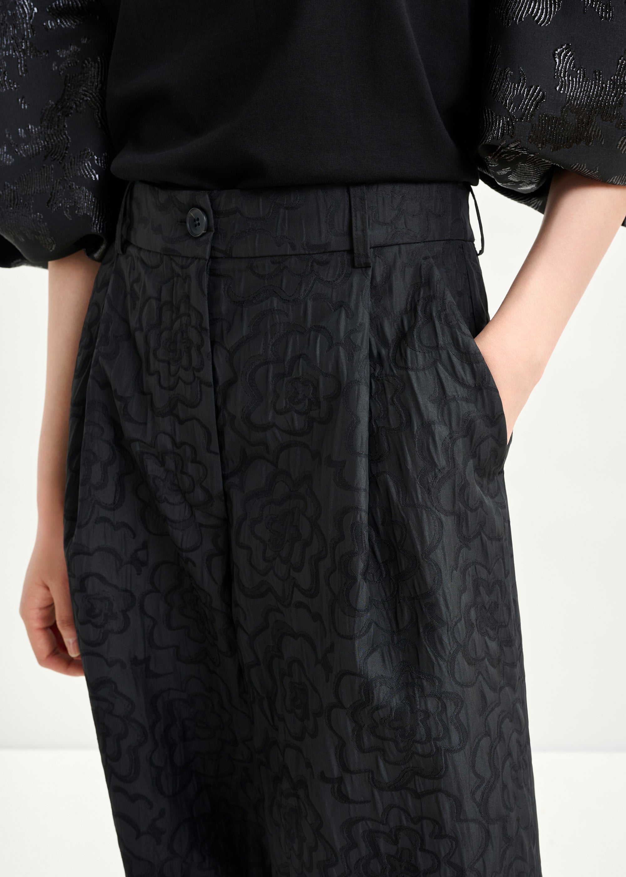 ESSENTIEL ANTWERP INSTORE WIDE LEG  BLACK PANTS 225