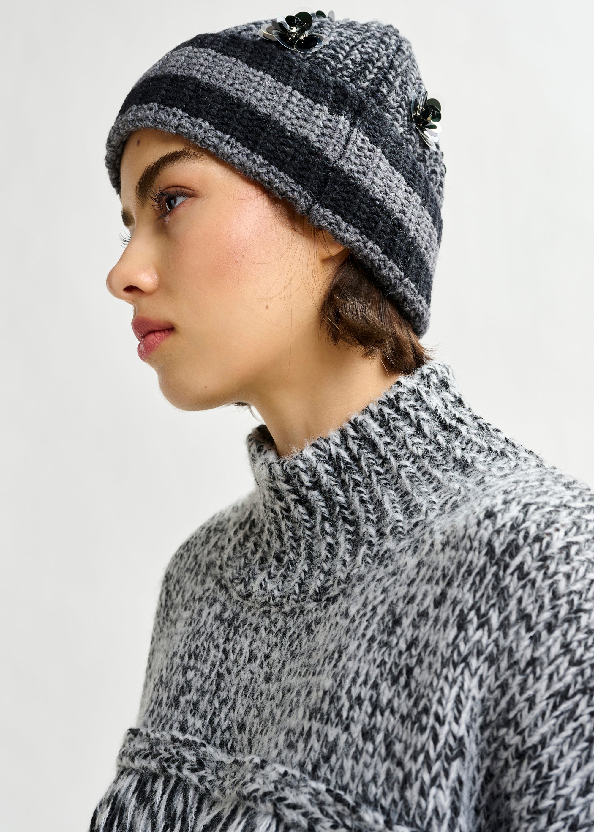 ESSENTIEL ANTWERP ISHADOW BLACK HAT 225