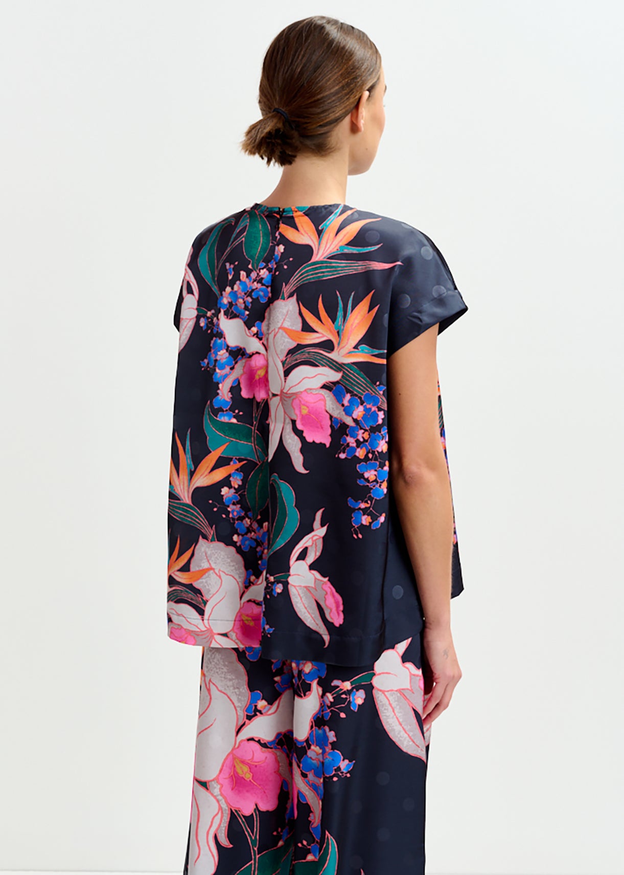 ESSENTIEL ANTWERP ISHIRT BLACK TOP 225