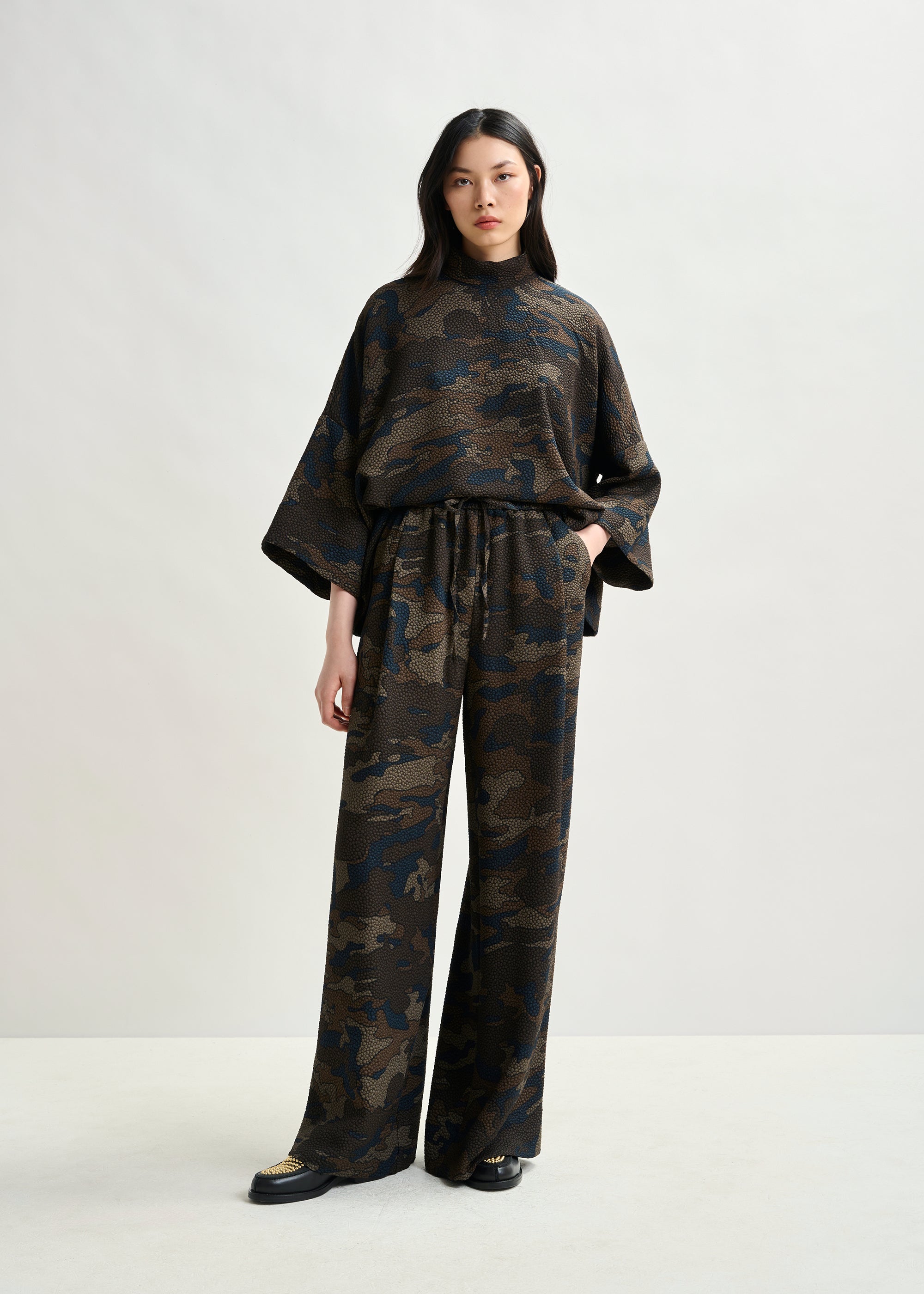 ESSENTIEL ANTWERP ITCHY BLACK PANTS 225