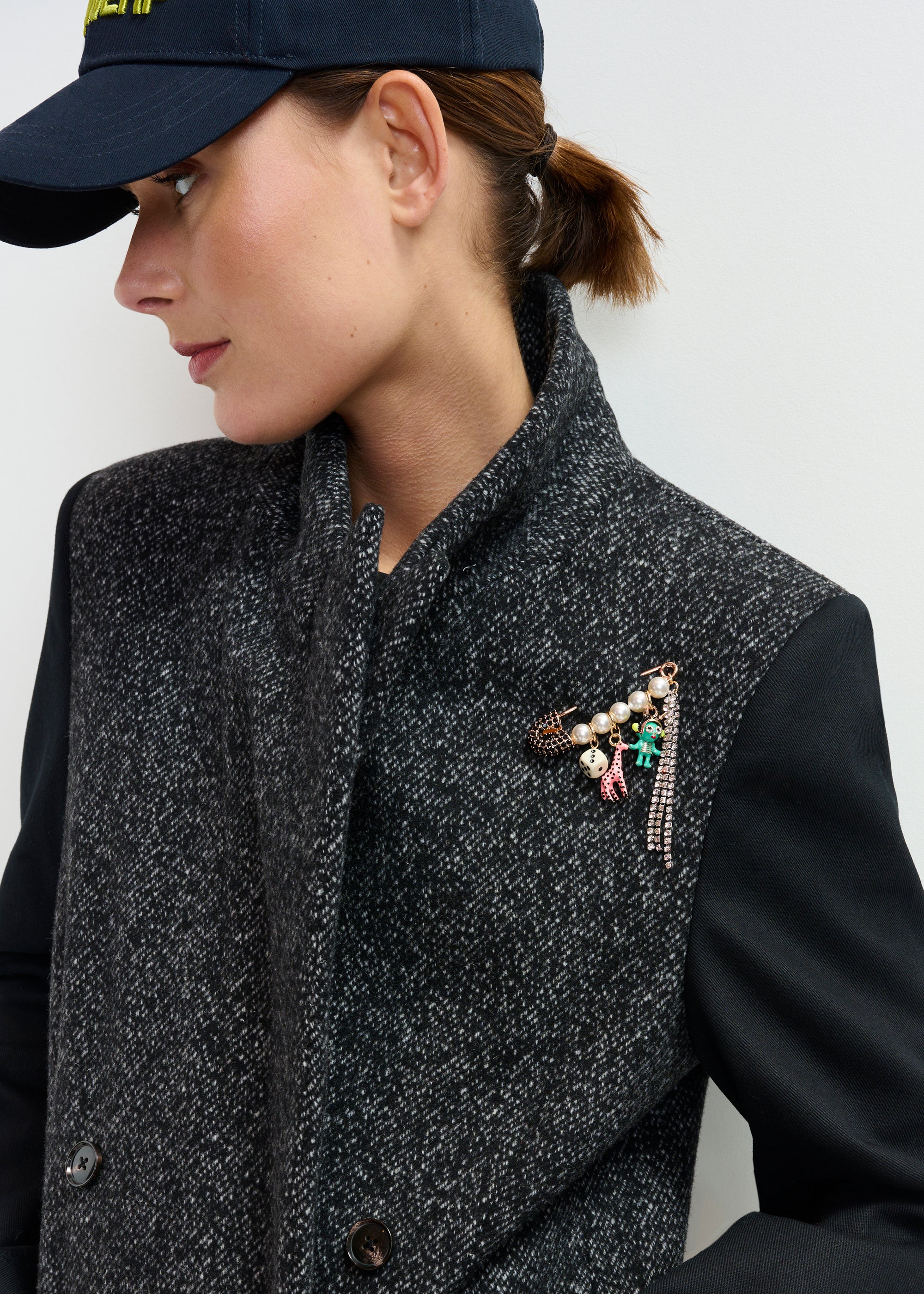 ESSENTIEL ANTWERP IVONA BLACK COAT 225