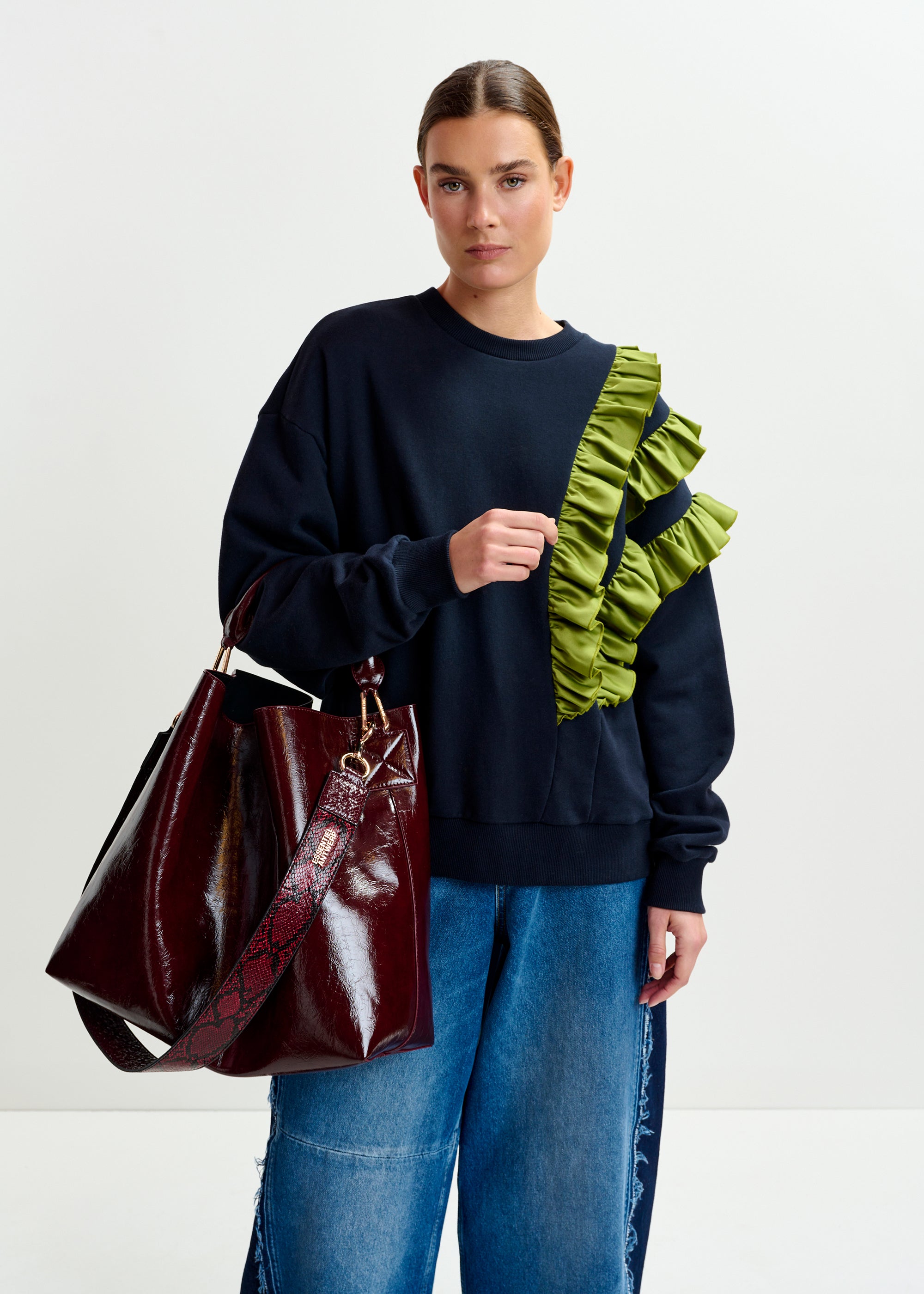 ESSENTIEL ANTWERP IWAVE NAVY SWEATSHIRT 225